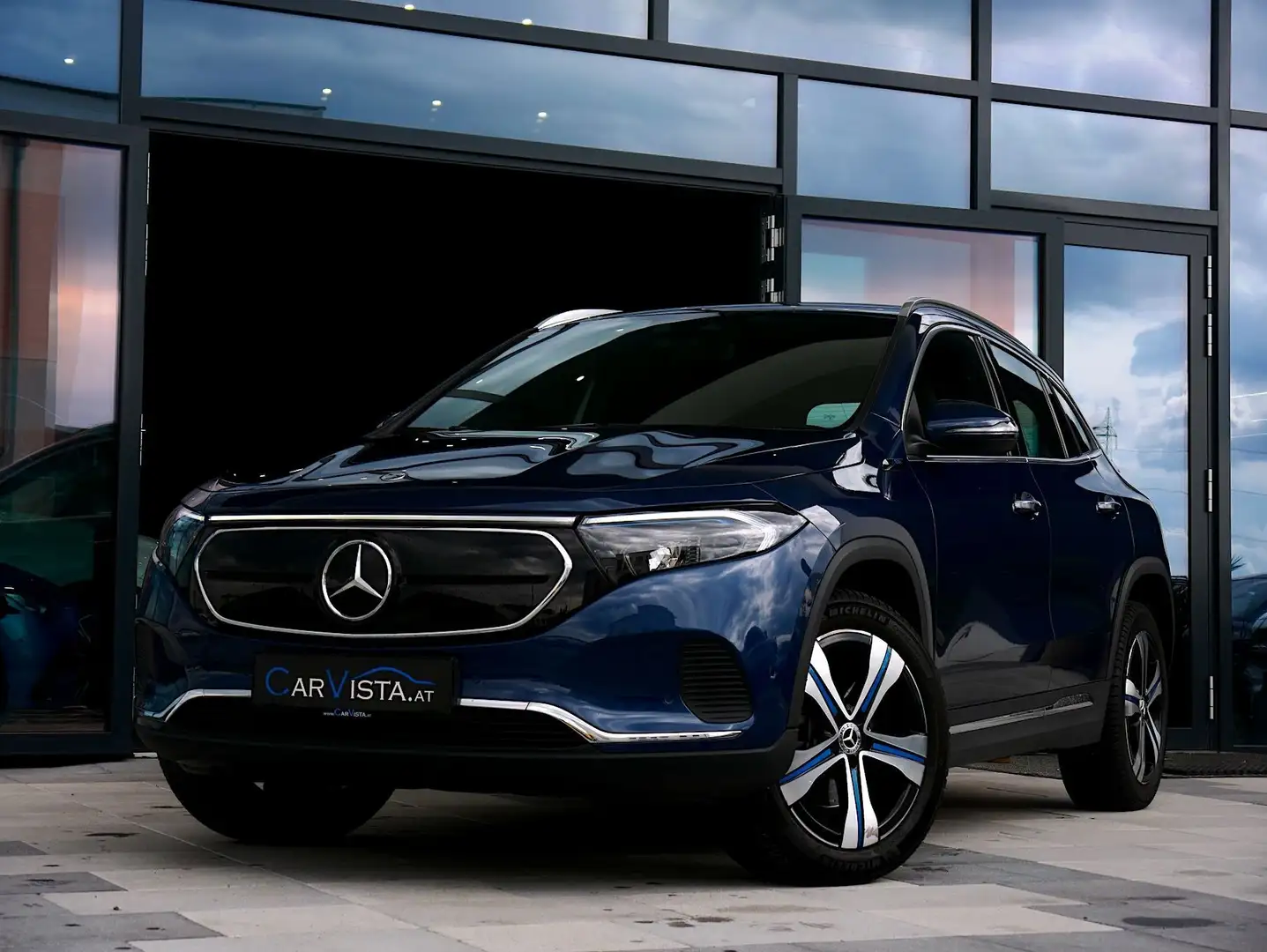 Mercedes-Benz EQA 250 Fahrassistenz-Paket & Premium-Paket Blau - 1