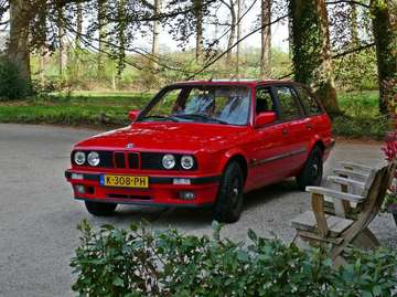 318 i Touring automaat
