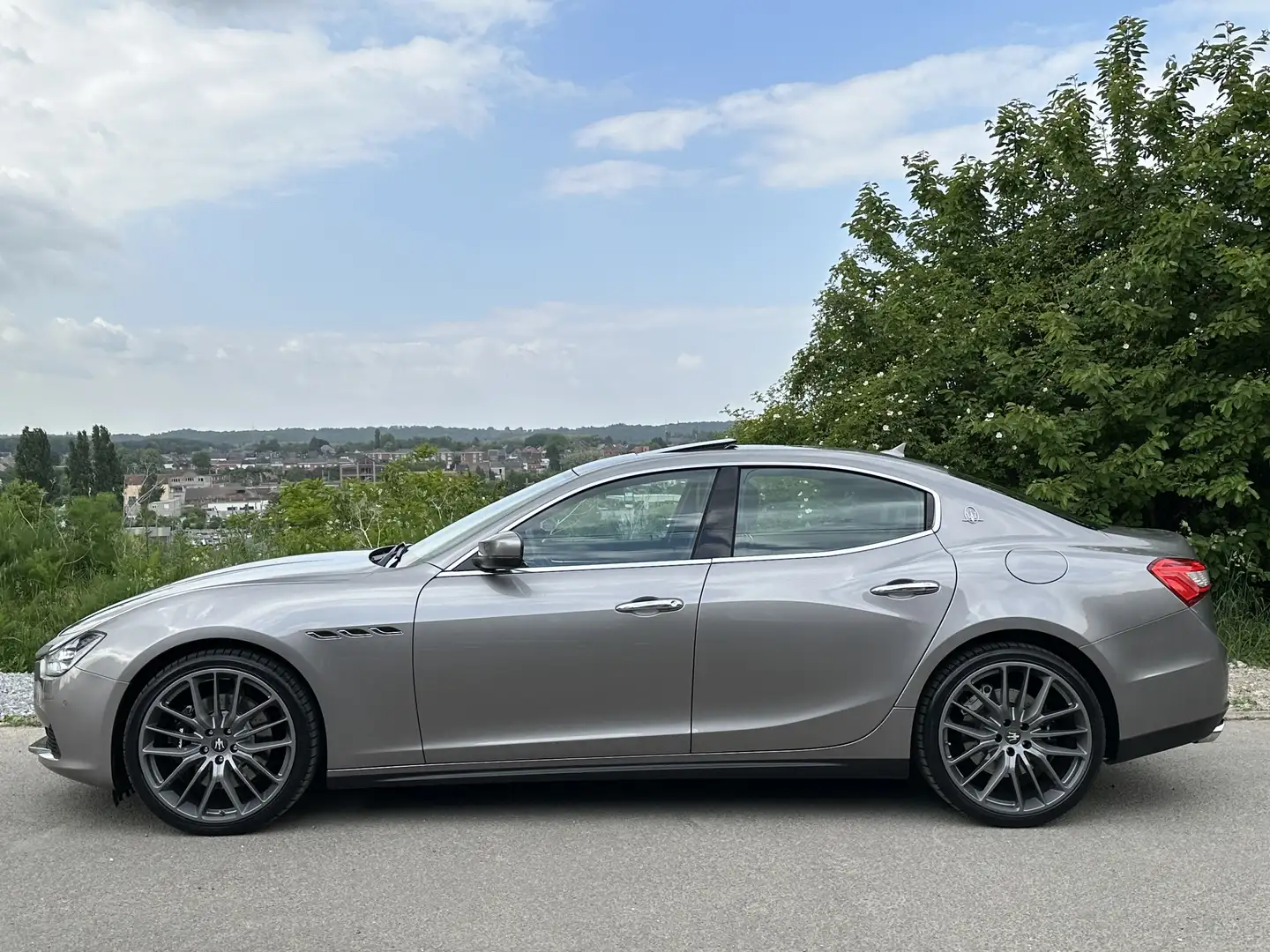 Maserati Ghibli 3.0 V6 Euro6b Toit Ouvrant camera Ja 21 Full Grijs - 2