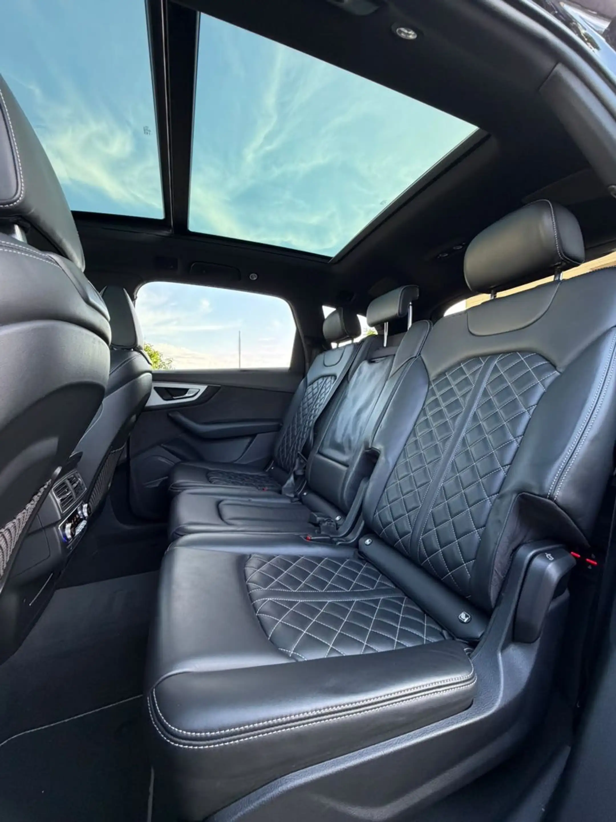 Audi SQ7 4.0 TDI quattro ABT PANO ACC — photo 14