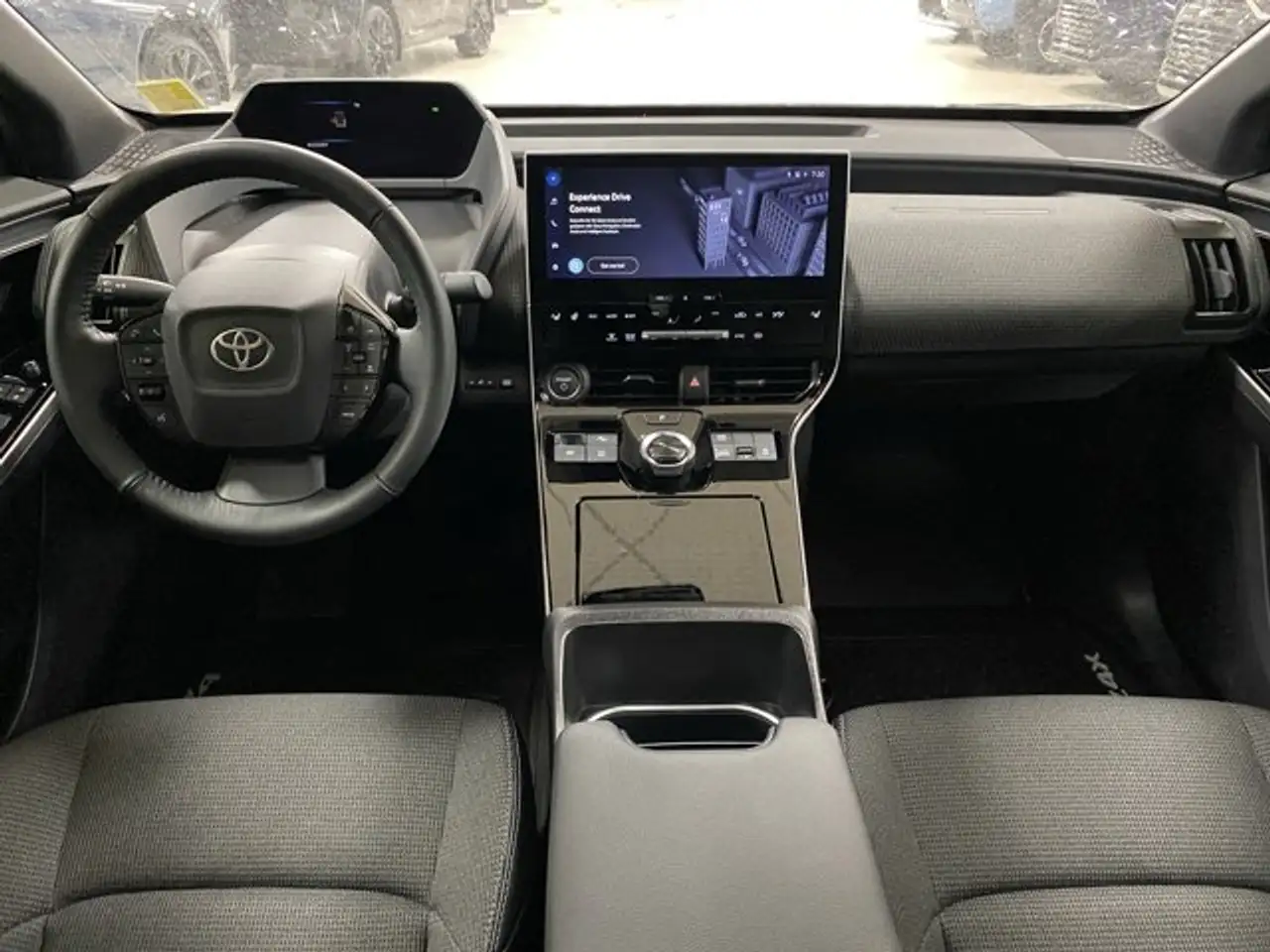 Toyota bZ4X снимка Toyota bZ4X