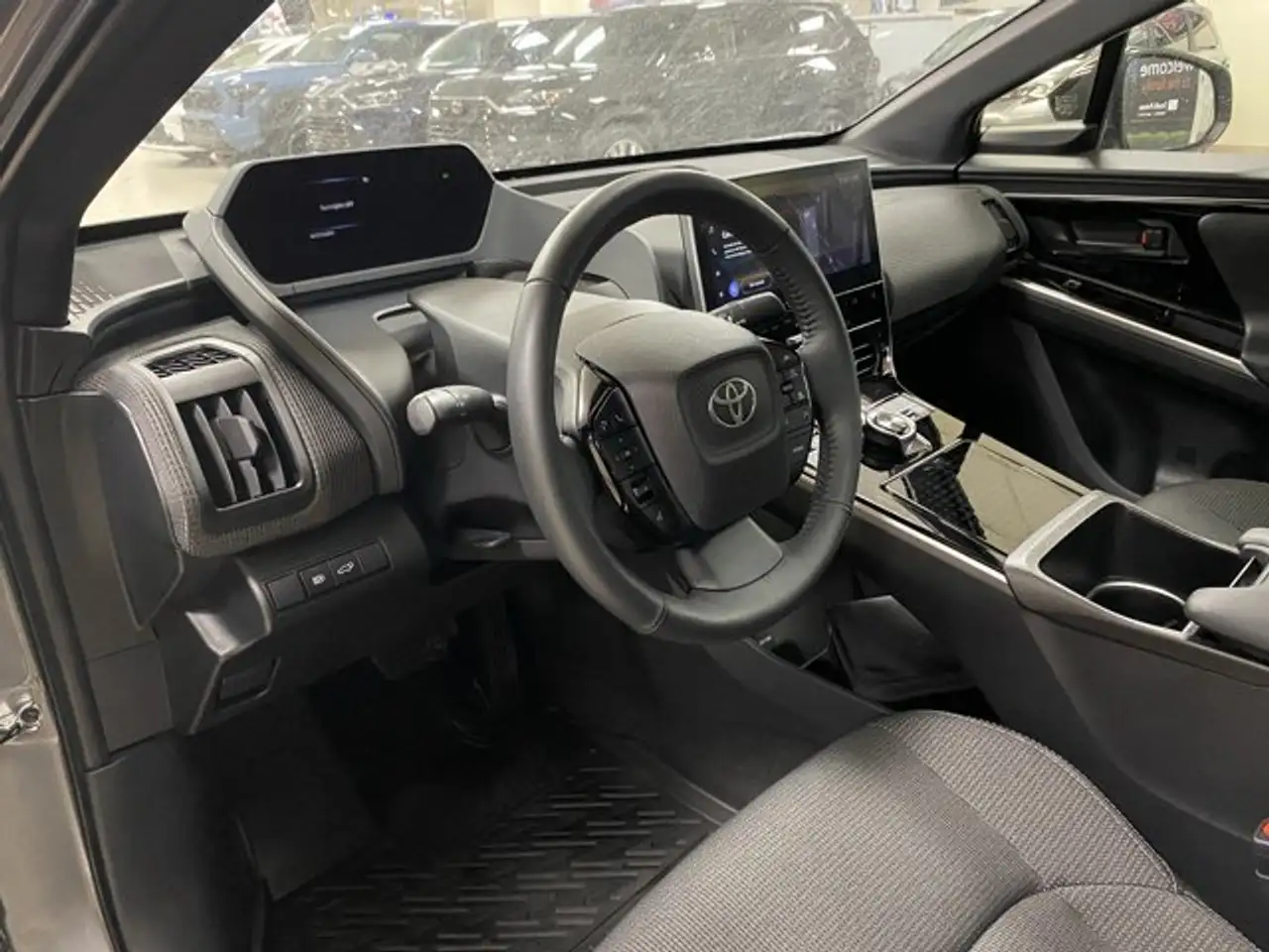 Toyota bZ4X снимка Toyota bZ4X