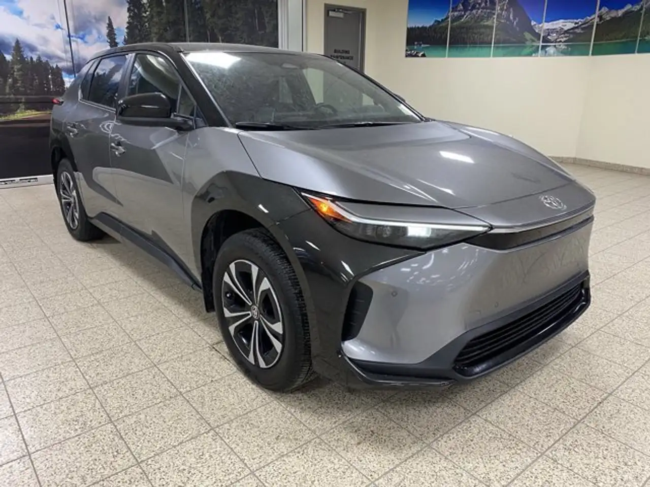 Toyota bZ4X снимка Toyota bZ4X