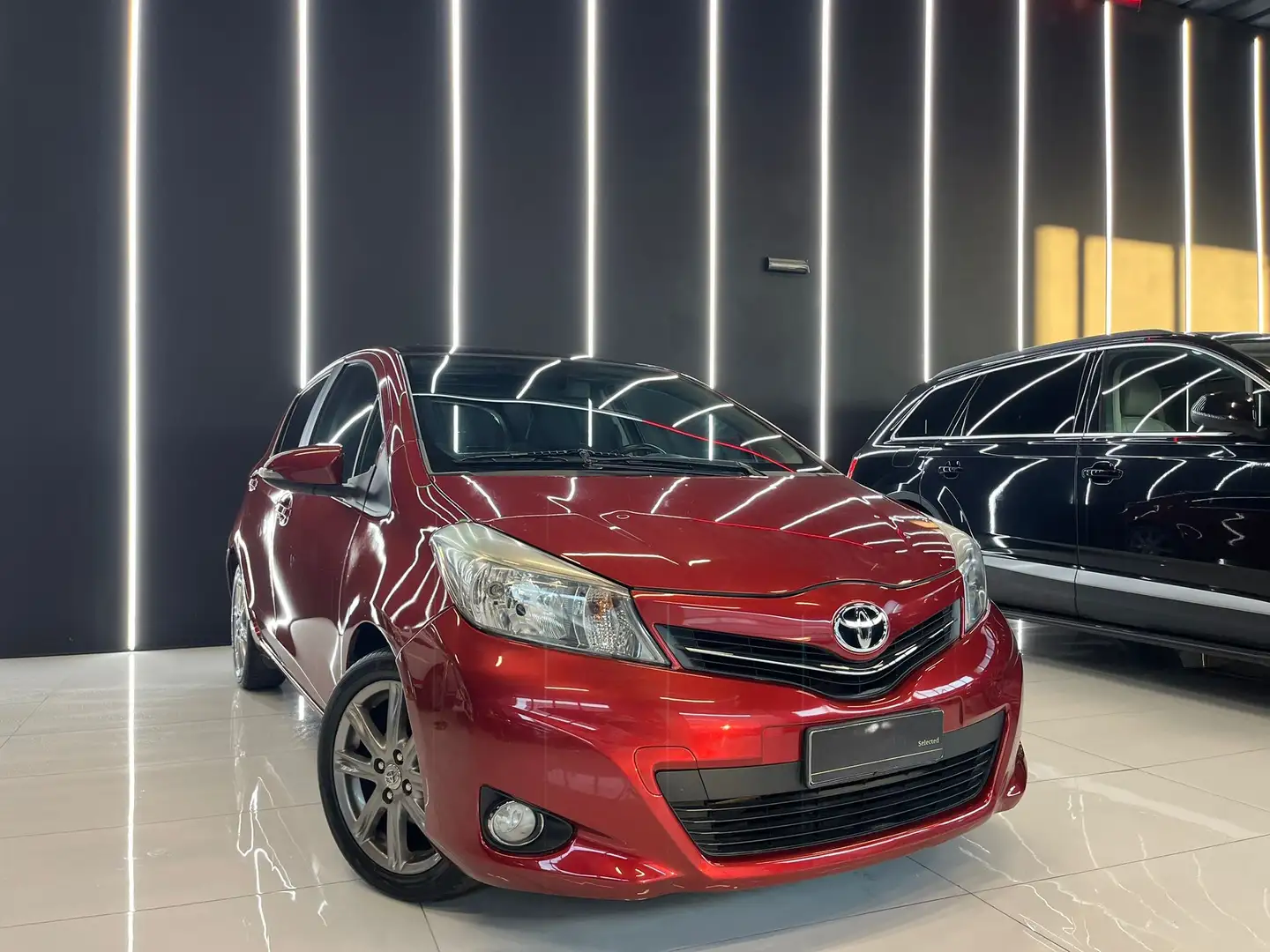 Toyota Yaris 5p 1.4 d-4d Lounge TETTO OK NEOPATENTATI Rosso - 1