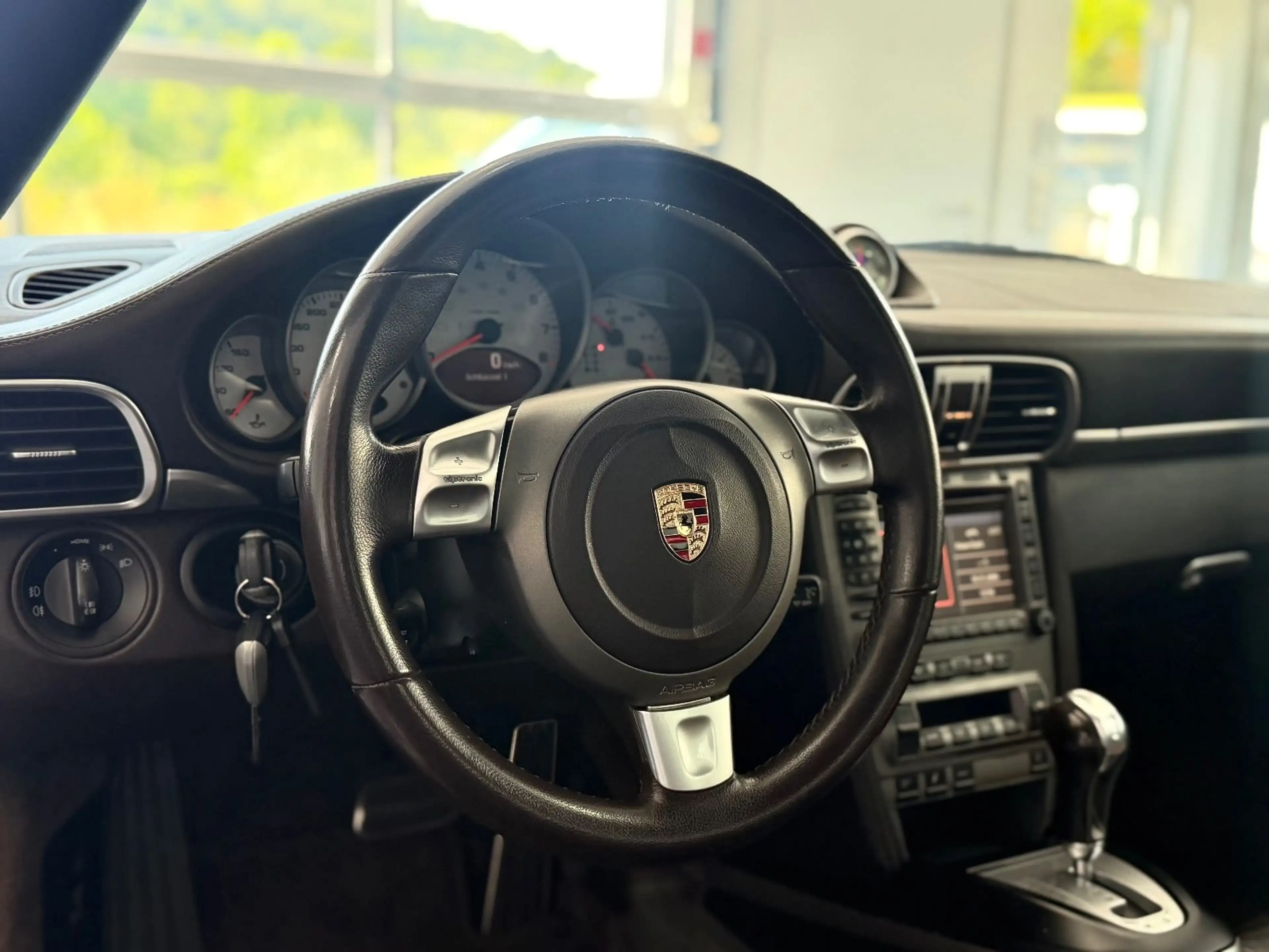 Porsche 997 911 Carrera 4S Coupé Sport-Chrono Plus — photo 13