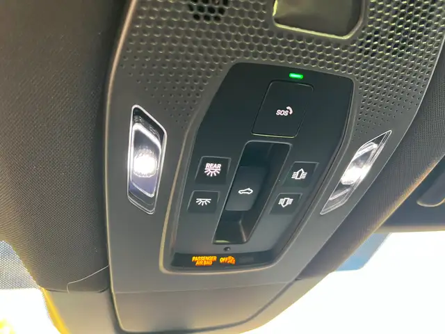 Porsche Macan 4 BOSE PANO 14 WEGE SITZE KAMERA SPORT CHRONO TOP! Ansicht 17