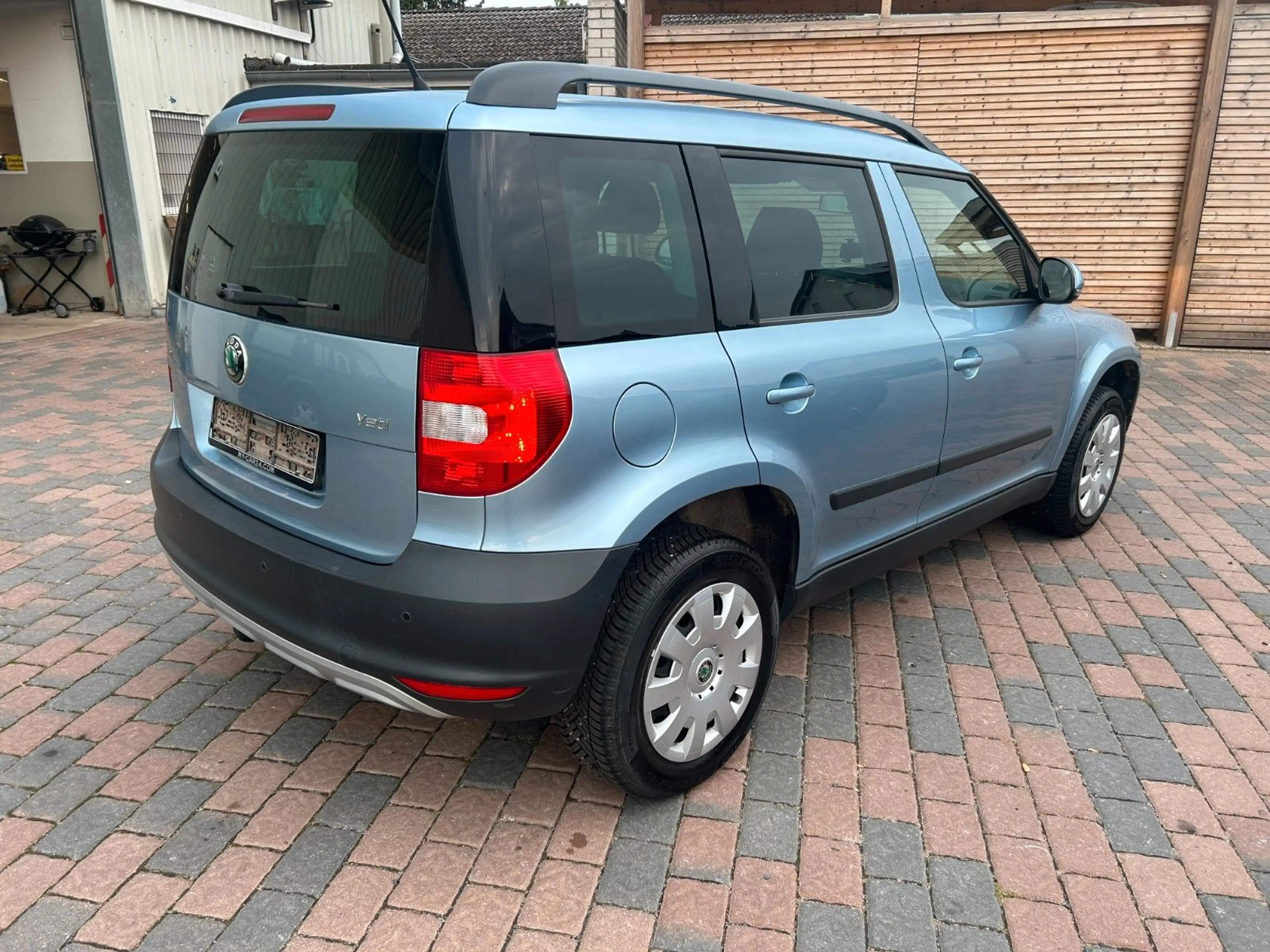 Skoda Yeti 2,0TDI Active Plus Edition AHK, Shz — photo 6