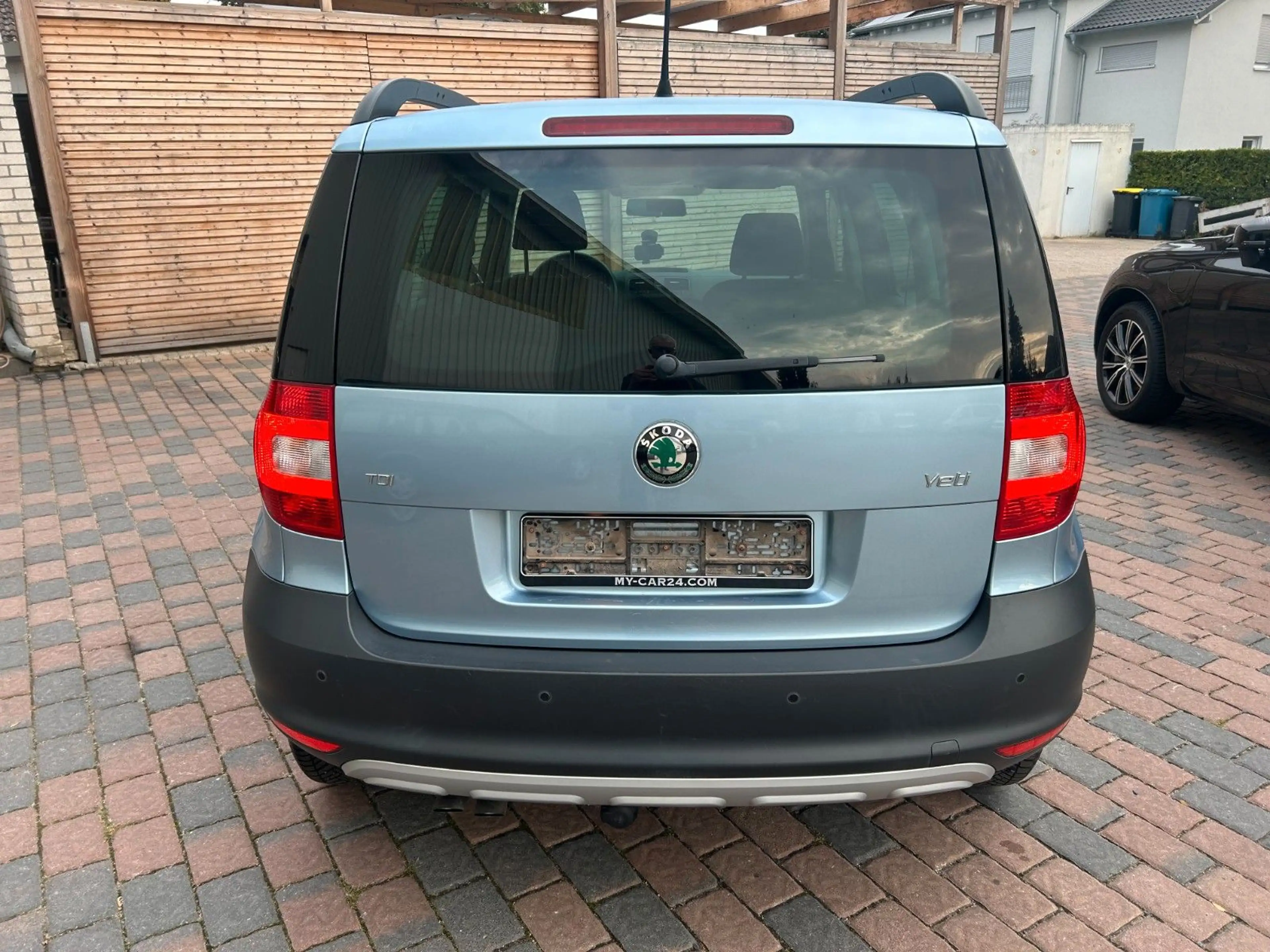 Skoda Yeti 2,0TDI Active Plus Edition AHK, Shz — photo 5