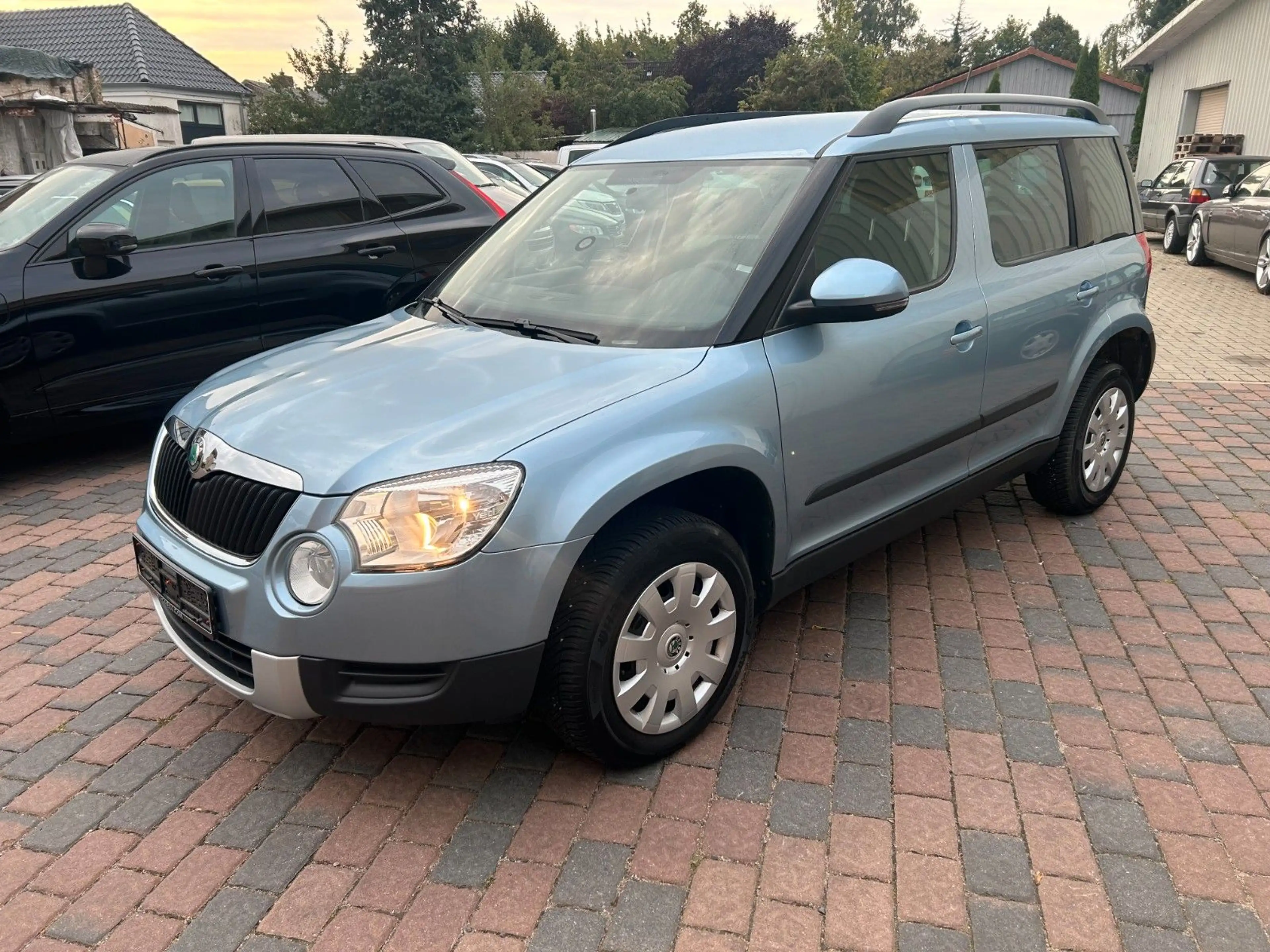 Skoda Yeti 2,0TDI Active Plus Edition AHK, Shz