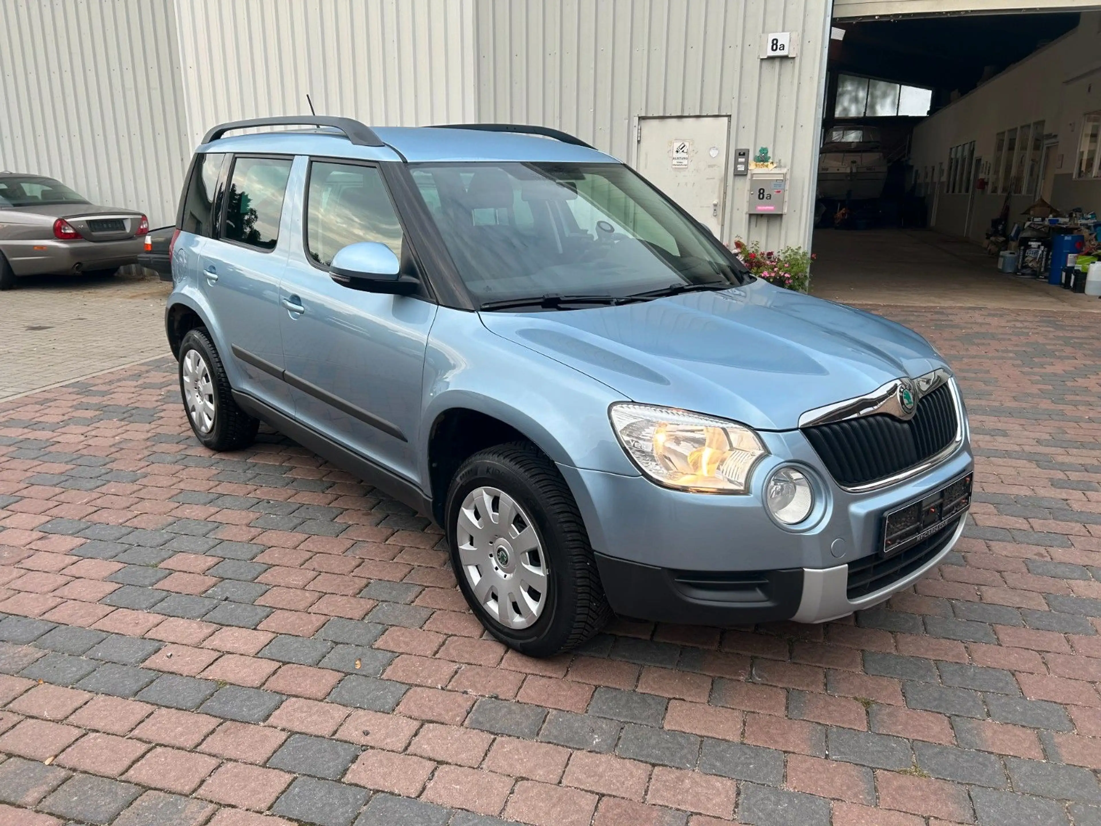 Skoda Yeti 2,0TDI Active Plus Edition AHK, Shz — photo 3