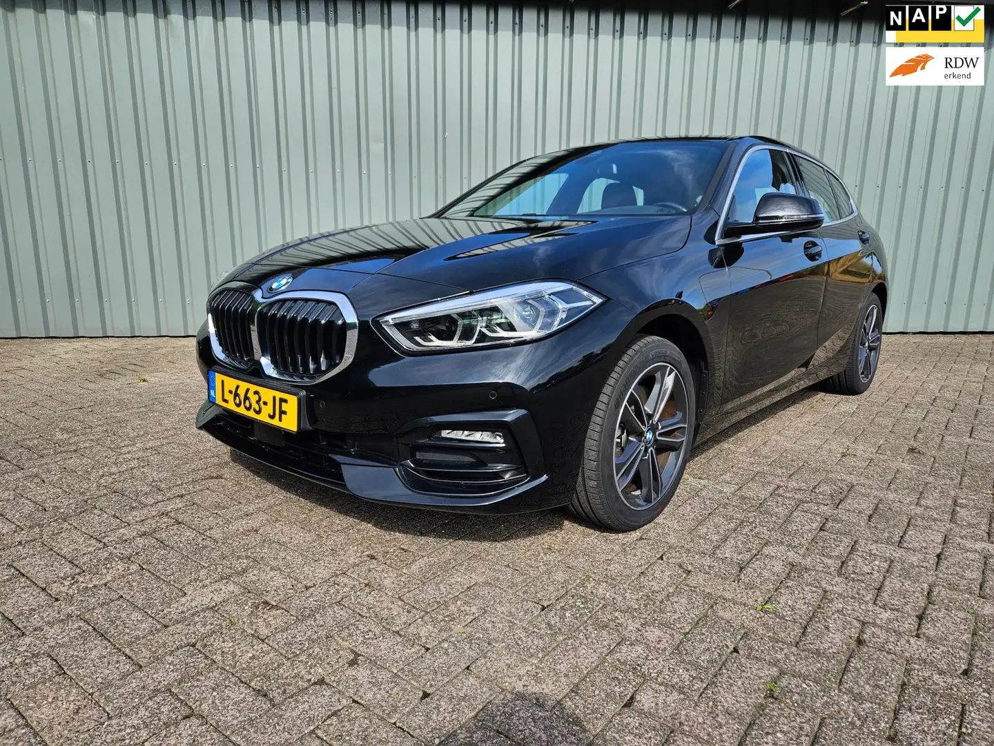 BMW 118 1-serie 118i Business Sport Edition Automaat Navi Zwart - 1
