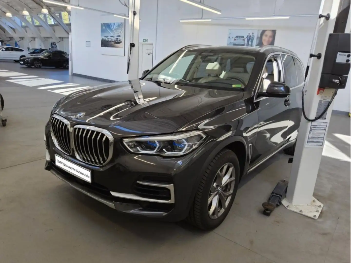 BMW X5 xDr30d Individual PANO*AHK*Laser*ACC*H&K*360° Grau - 1