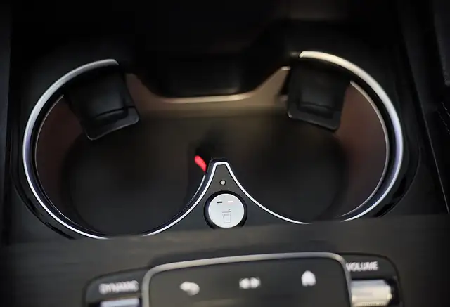 Mercedes-Benz Gle view 11