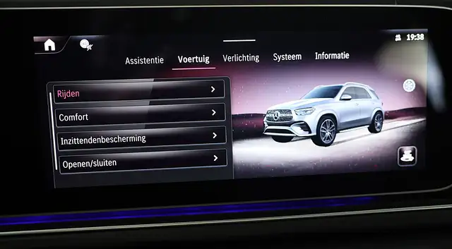 Mercedes-Benz Gle view 26