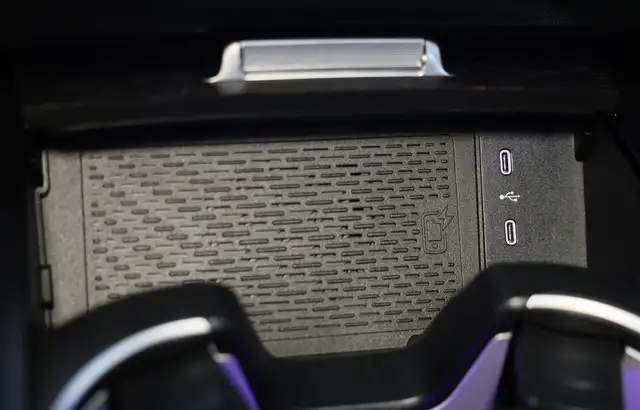 Mercedes-Benz Gle view 17