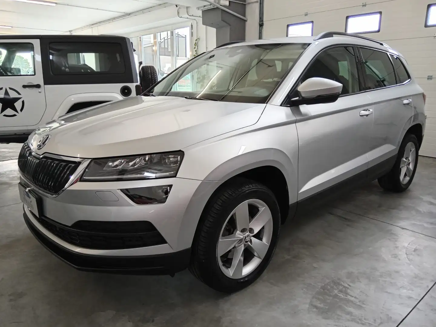 Skoda Karoq Karoq 2017 1.6 tdi Sportline dsg Argento - 2