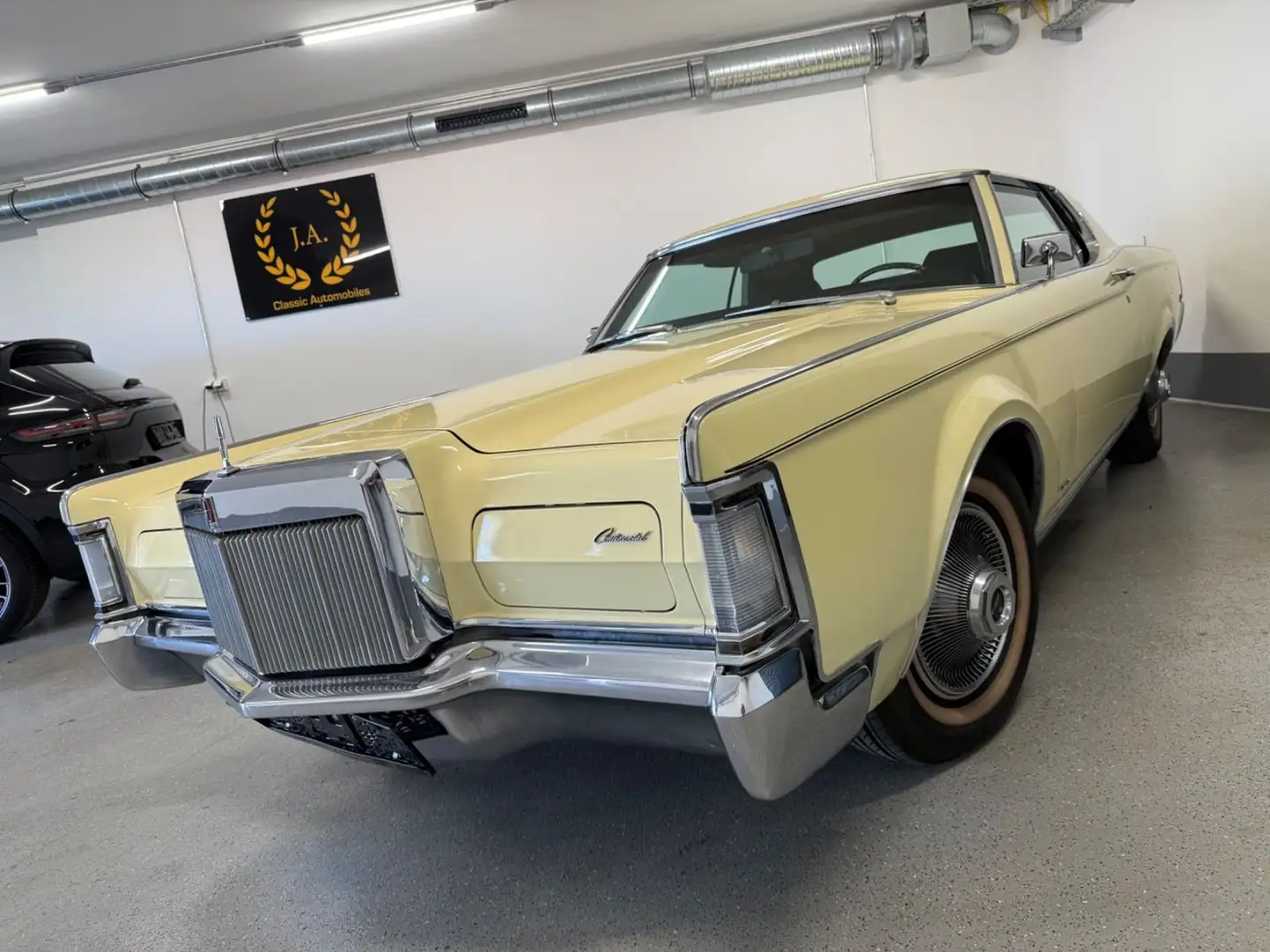 Lincoln Continental Mark 3 460 V8 H-Kennzeichen Oldtimer Beige - 1