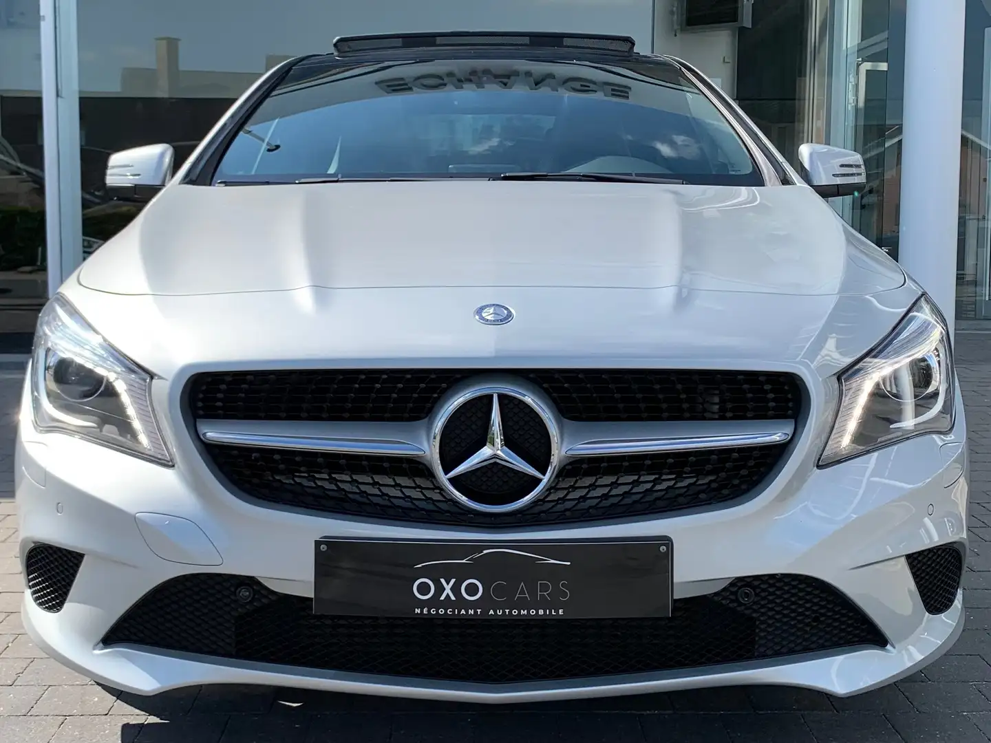 Mercedes-Benz CLA 200 CLA180D Xenon / Gps / Toit Pano / Cruise / PDC / Gris - 2