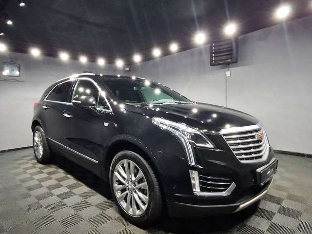 Cadillac XT5 Platinum AWD|AUTOM|LEDER|PANO|LED|NAVI|R-CAM