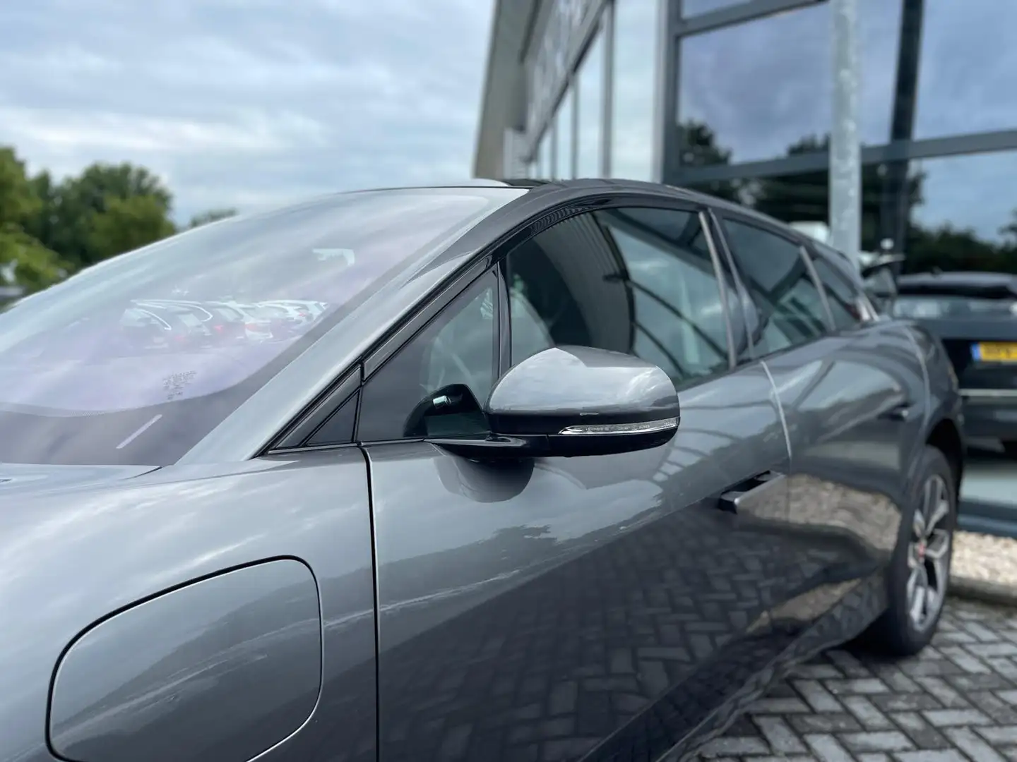 Jaguar I-Pace EV400 Business Edition SE 90 kWh | Stoel Verwarmin Grijs - 2