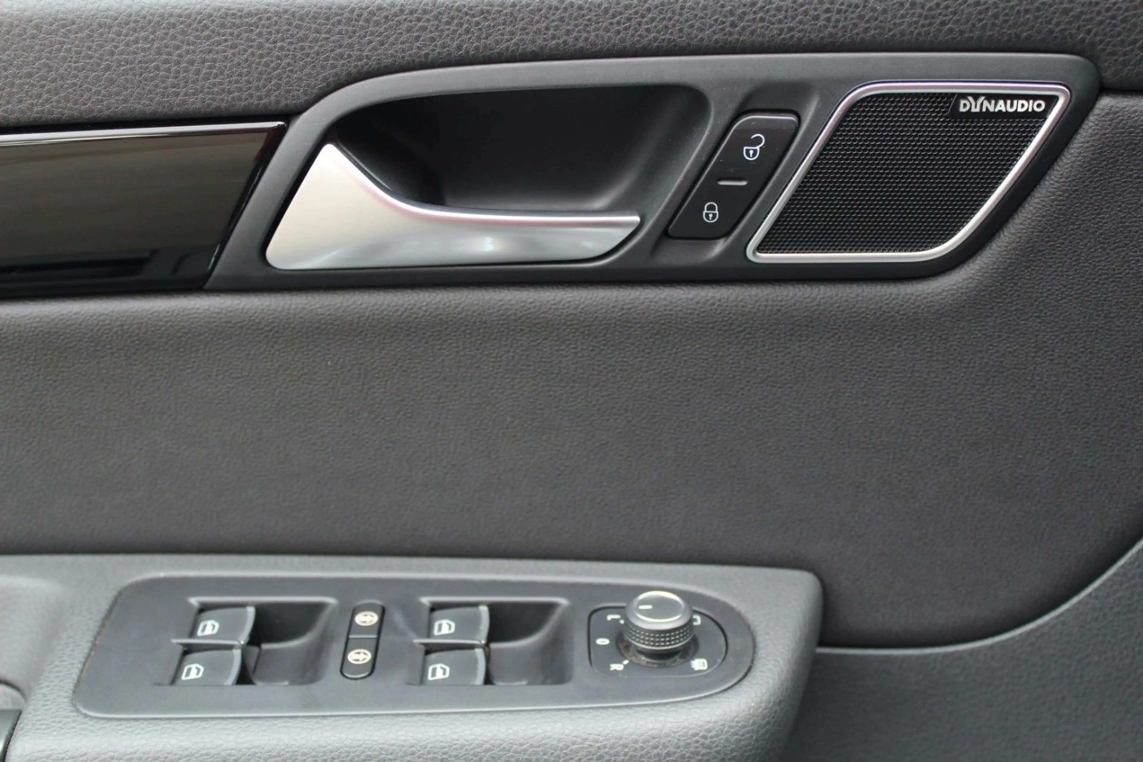 Volkswagen Sharan HIGHLINE 1.Hd! 4MOTION 7Sitz KAM PANO ACC — photo 5