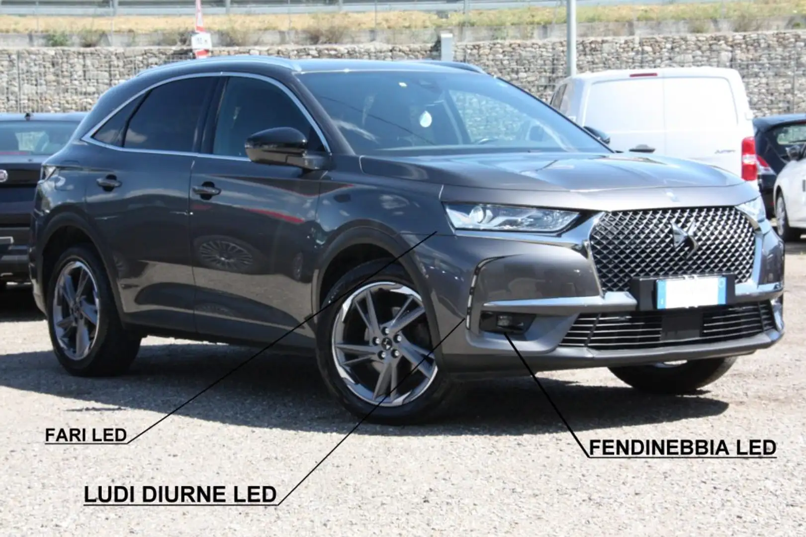 DS Automobiles DS 7 Crossback BlueHDi 130 aut. Crossback Business Gris - 2