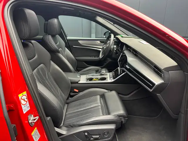 Audi A6 Avant view 11