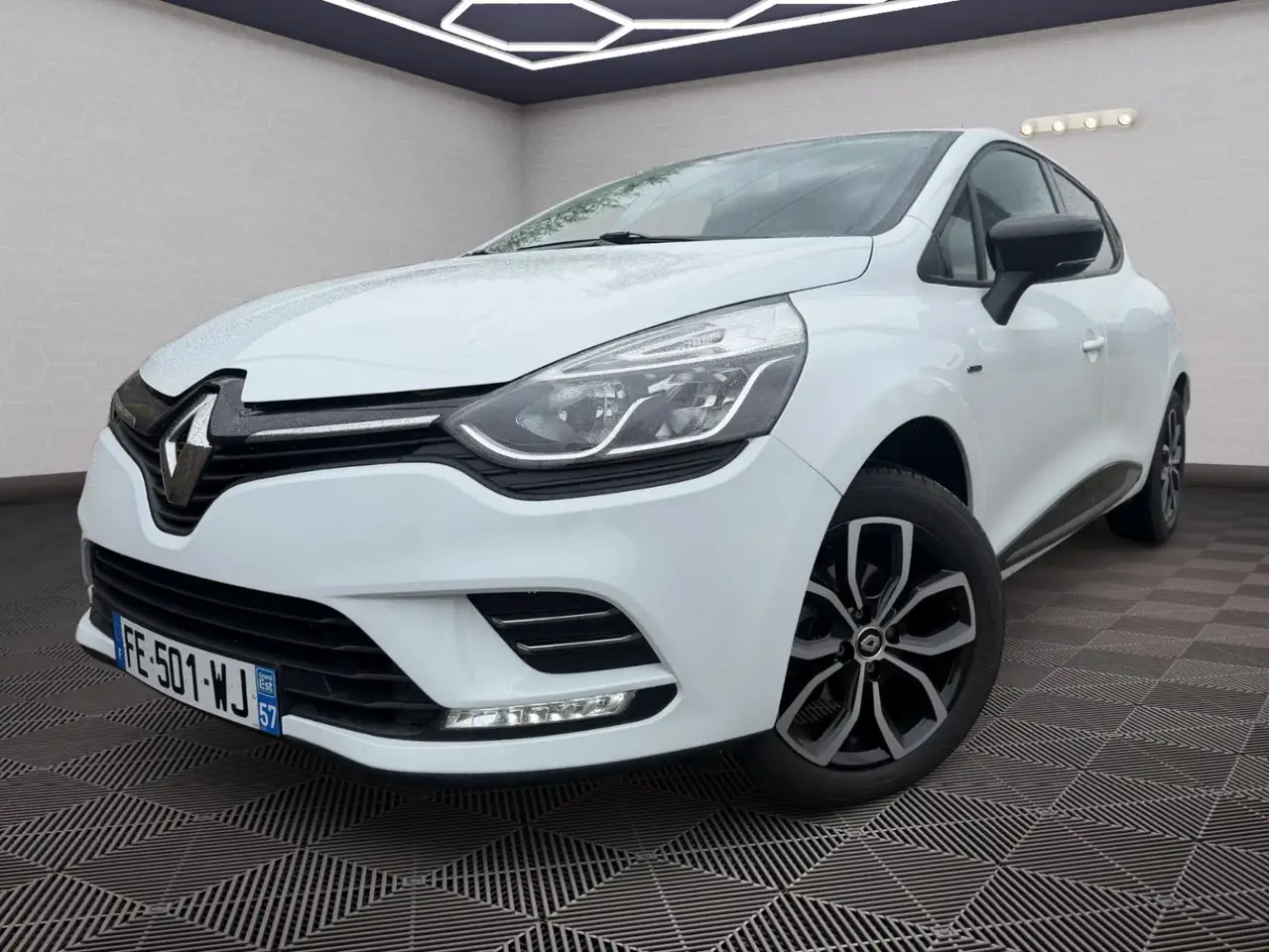 Renault Clio LIMITED