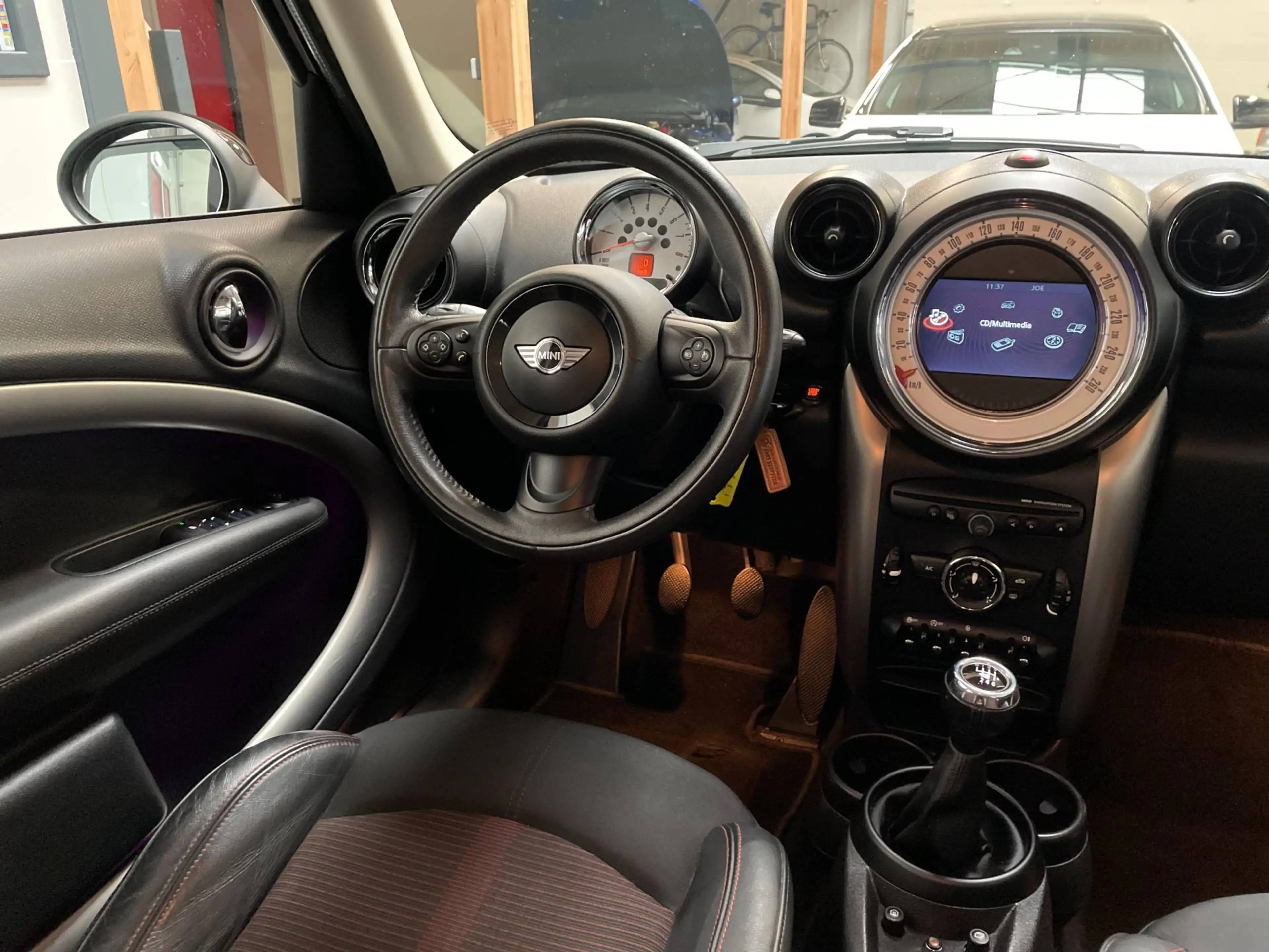 MINI One Countryman Mini 1.6 Holland Street — photo 10