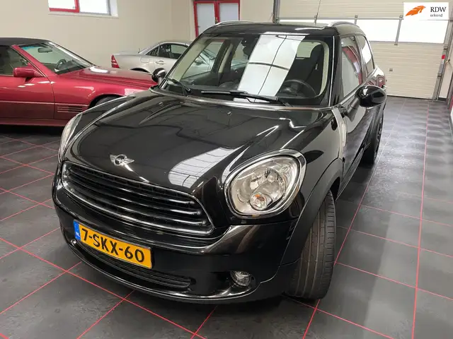 MINI One Countryman Mini 1.6 Holland Street