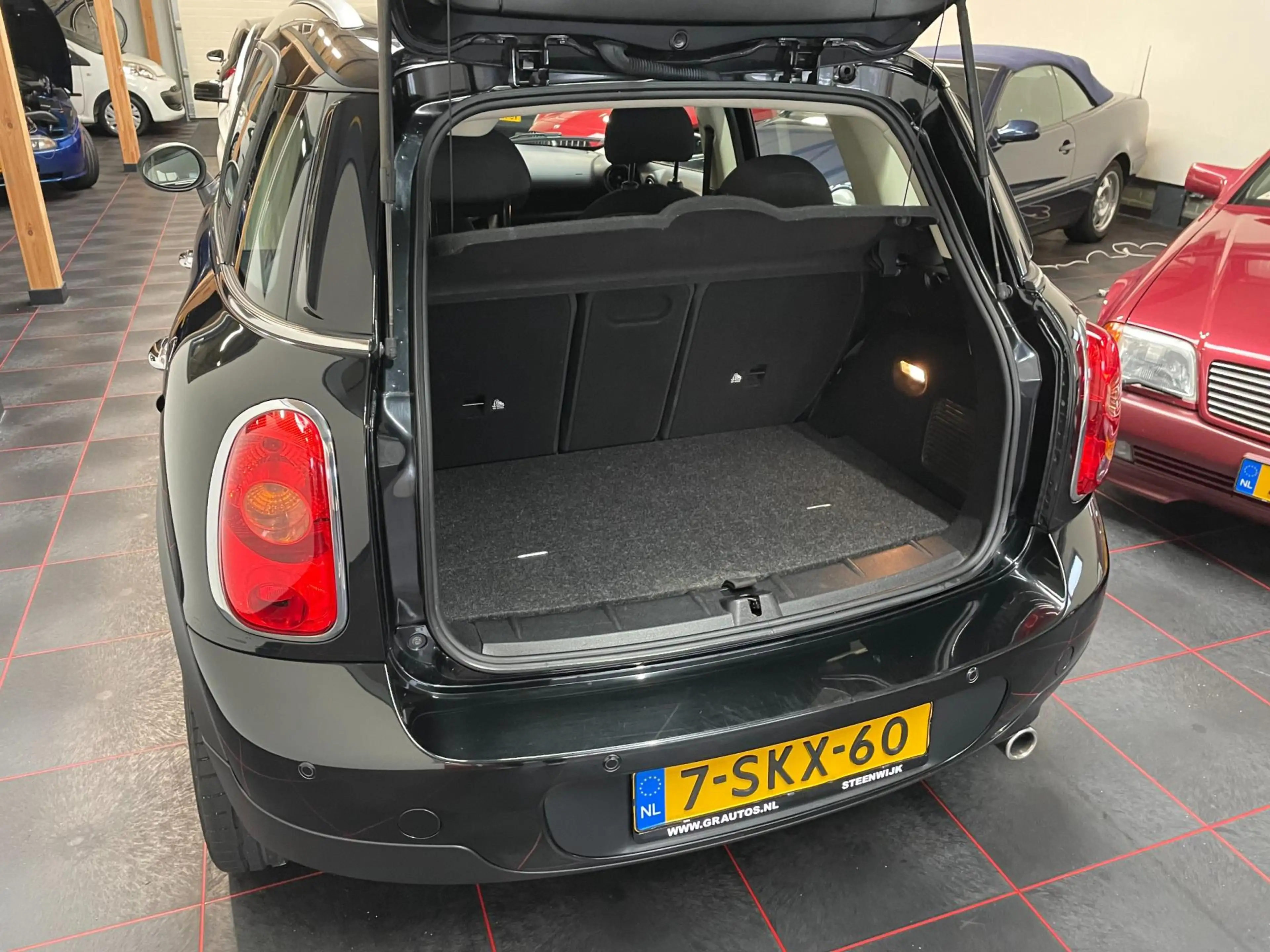 MINI One Countryman Mini 1.6 Holland Street — photo 5