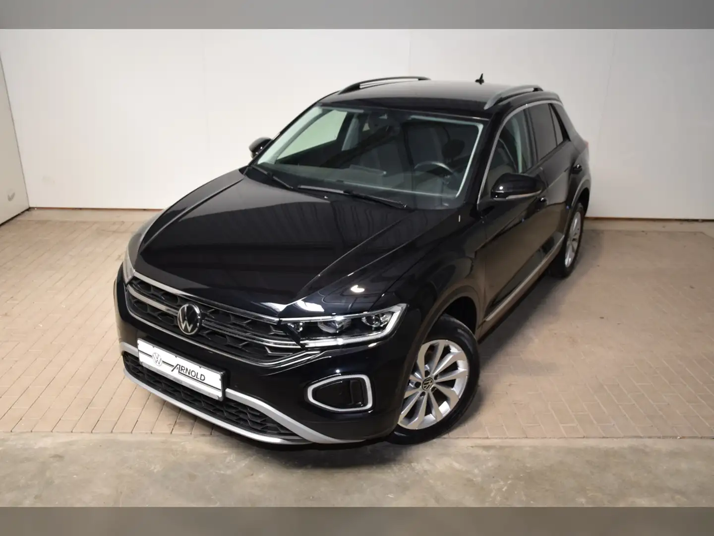 Volkswagen T-Roc TSI Style DSG Zwart - 2