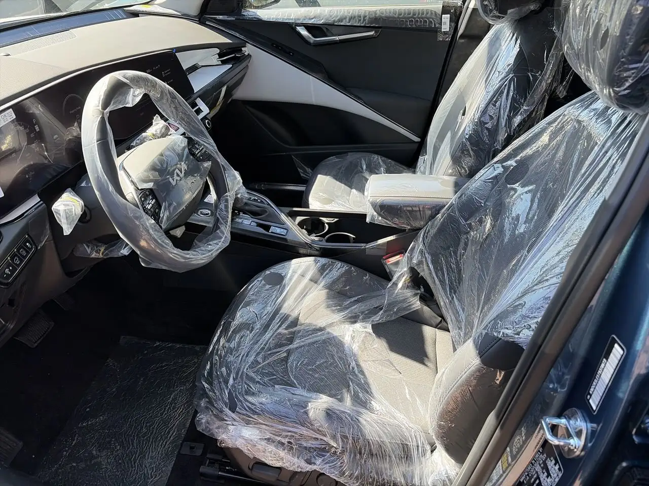 Kia Niro снимка Kia Niro