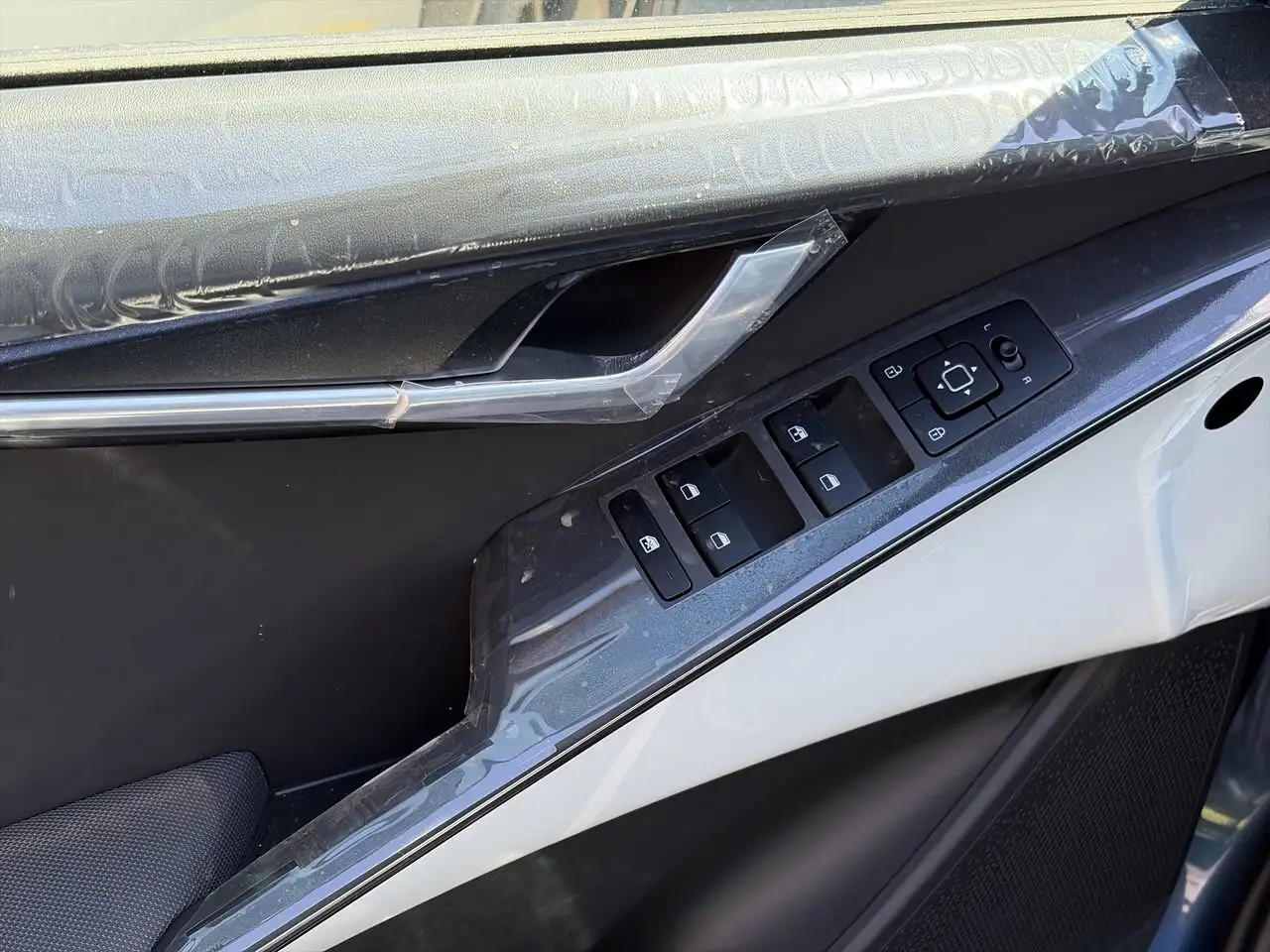 Kia Niro снимка Kia Niro