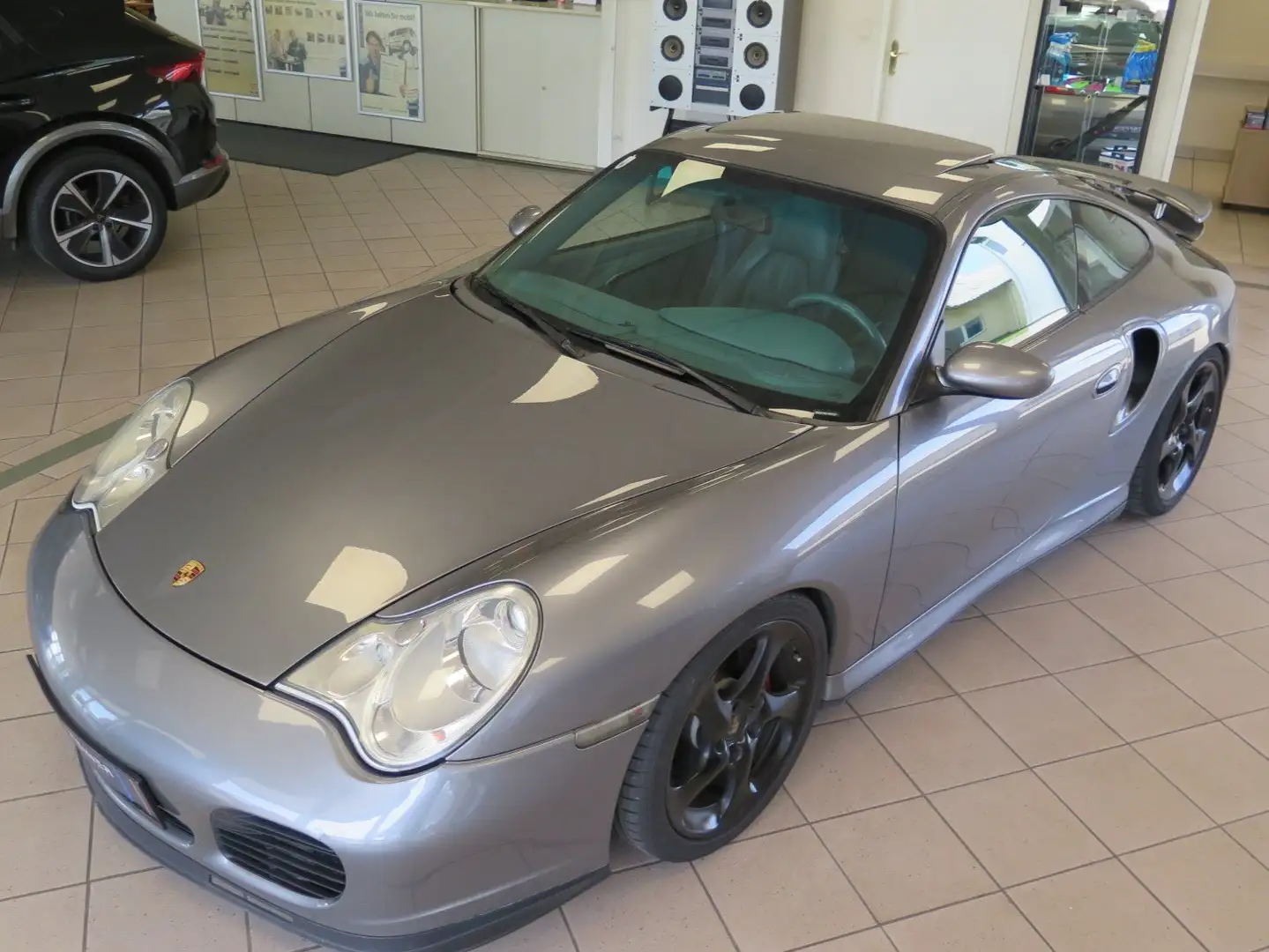Porsche 911 996 Turbo Coupe 614PS 820NM (GT2-9ff Performance) Gris - 1