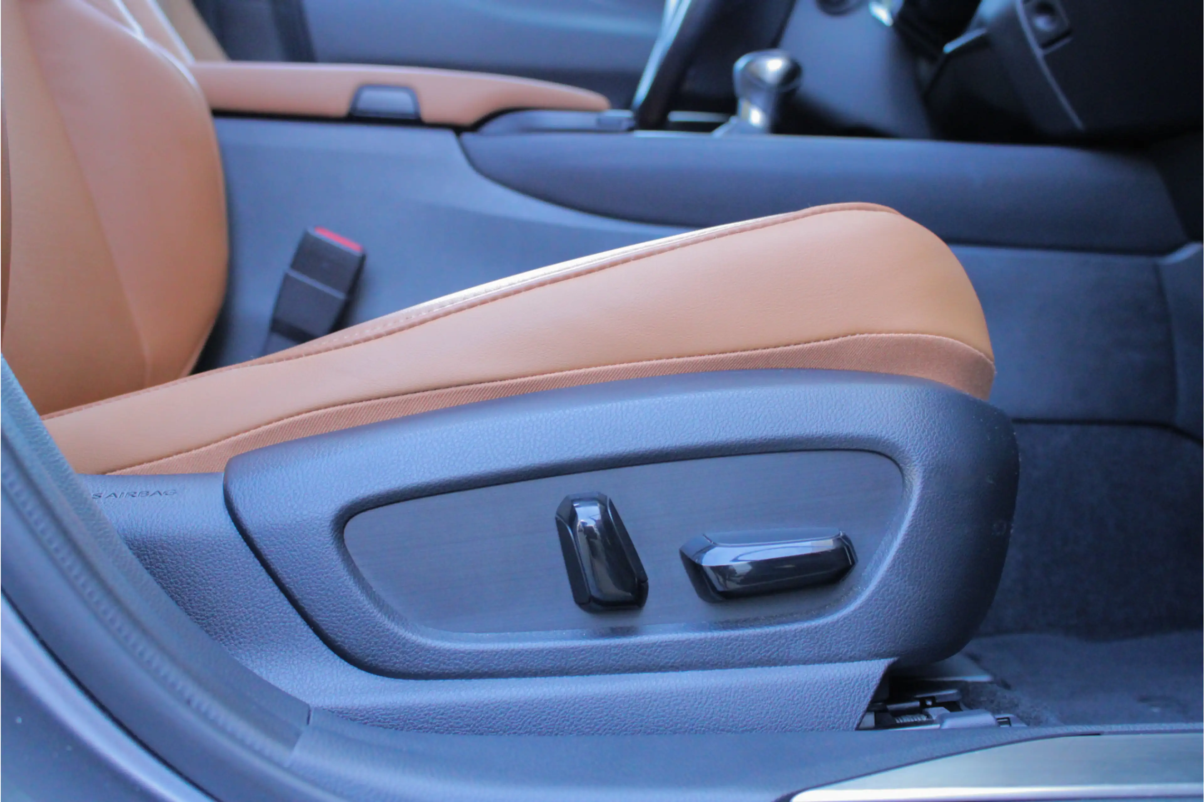 Lexus UX 250h Executive Line |President Pack|360 camera|elek sto — photo 18