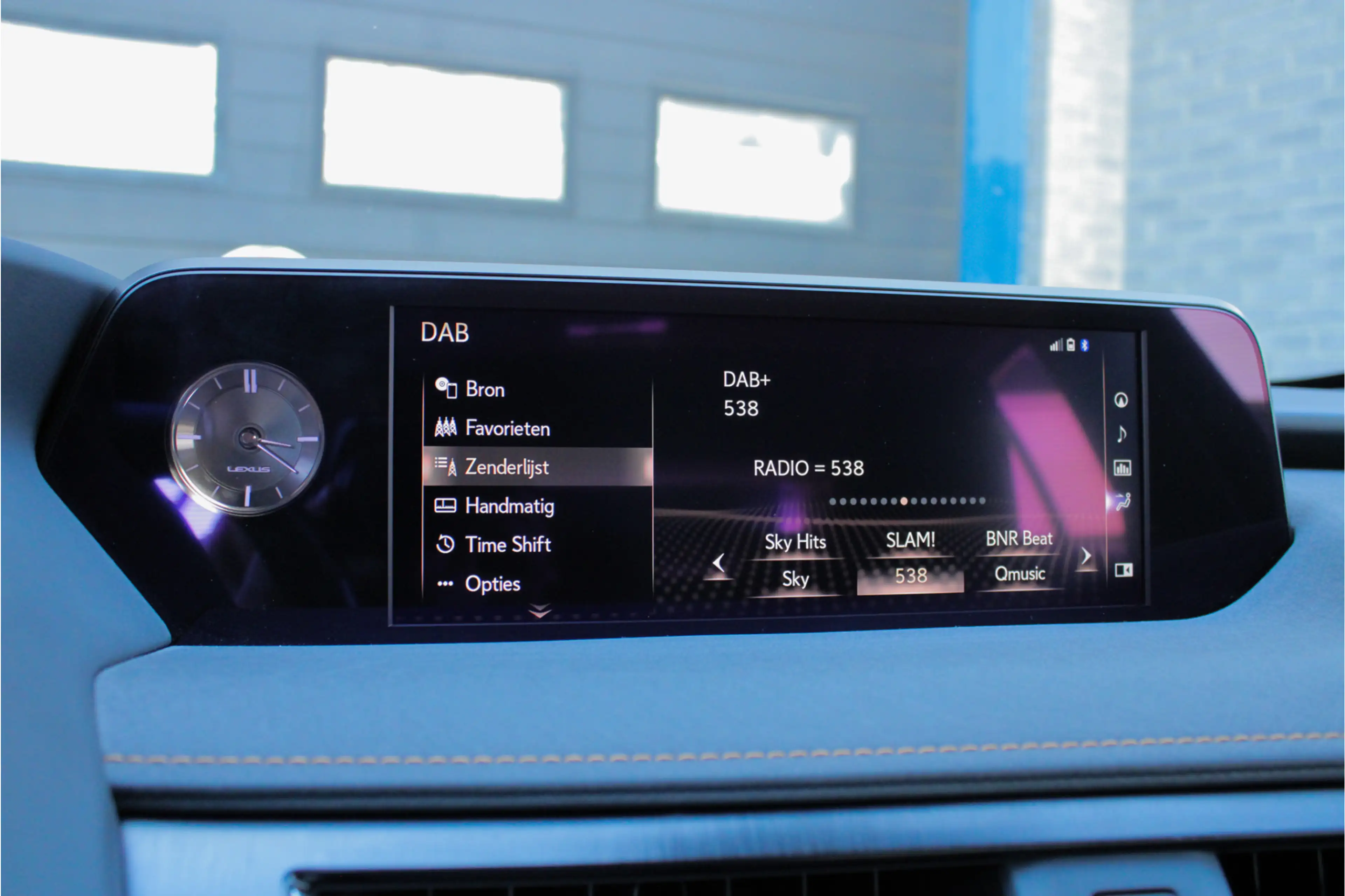 Lexus UX 250h Executive Line |President Pack|360 camera|elek sto — photo 43