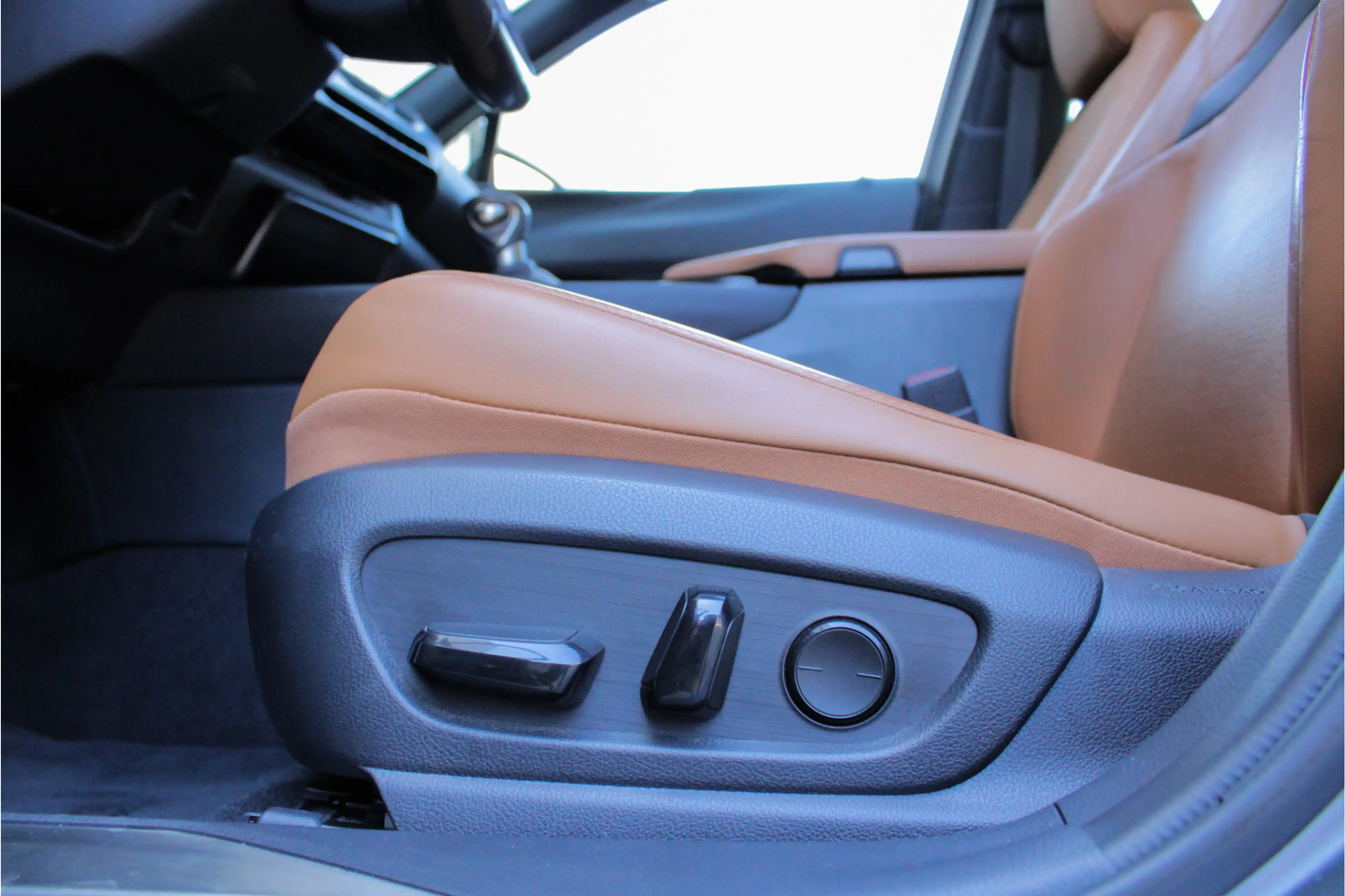 Lexus UX 250h Executive Line |President Pack|360 camera|elek sto — photo 12