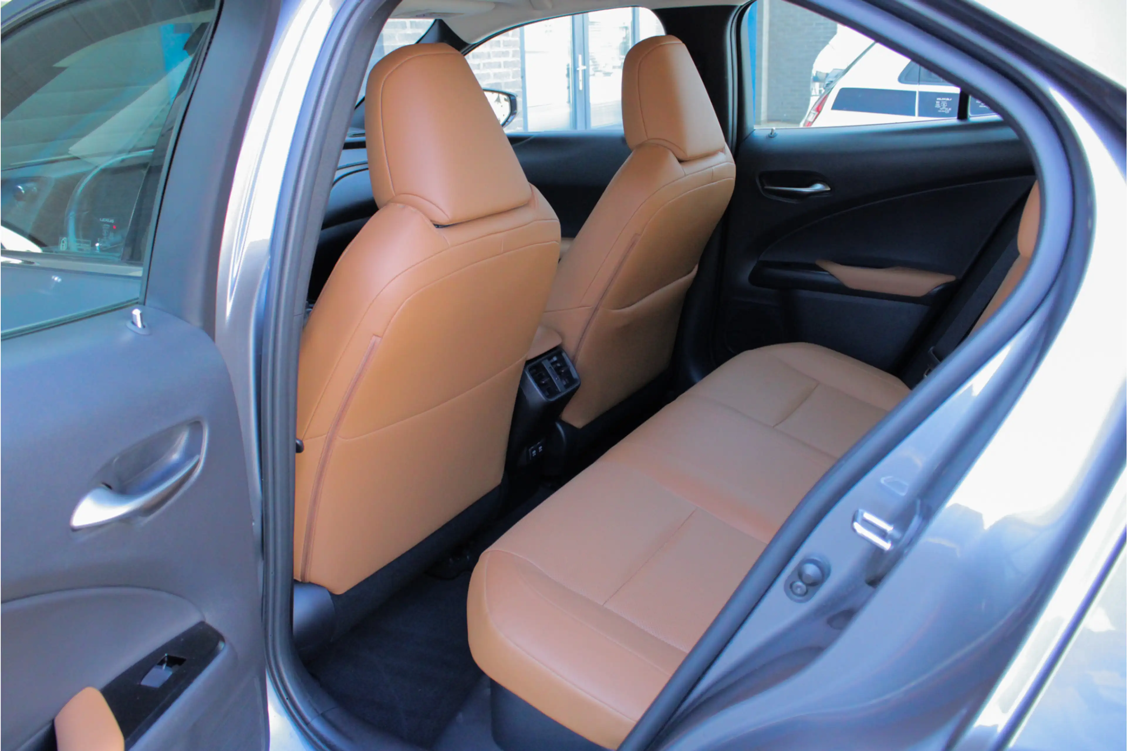 Lexus UX 250h Executive Line |President Pack|360 camera|elek sto — photo 45