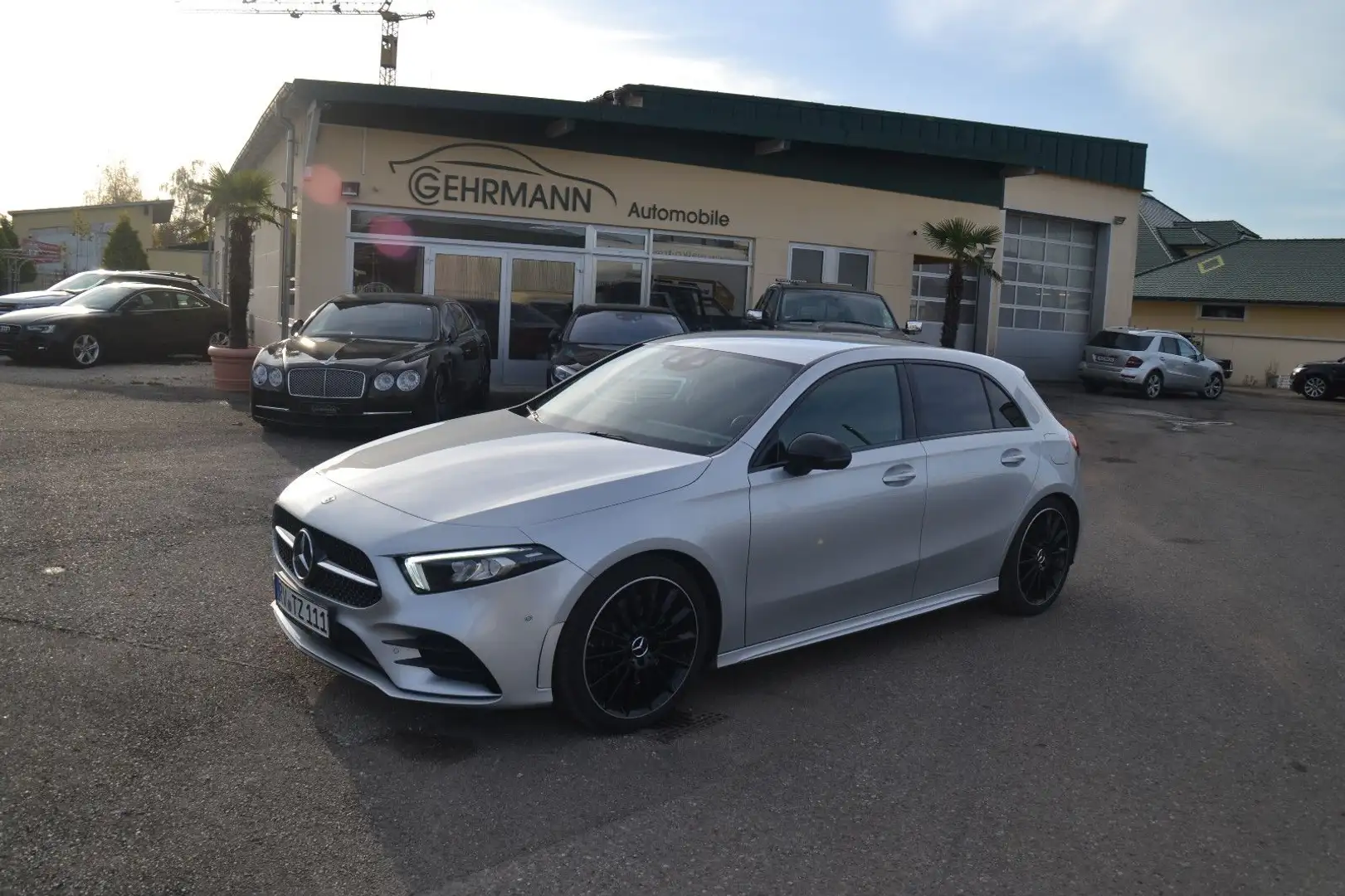 Mercedes-Benz A 250 Autom. AMG Sport*MBUX*Comand*Kamera*8x Alu Stříbrná - 1