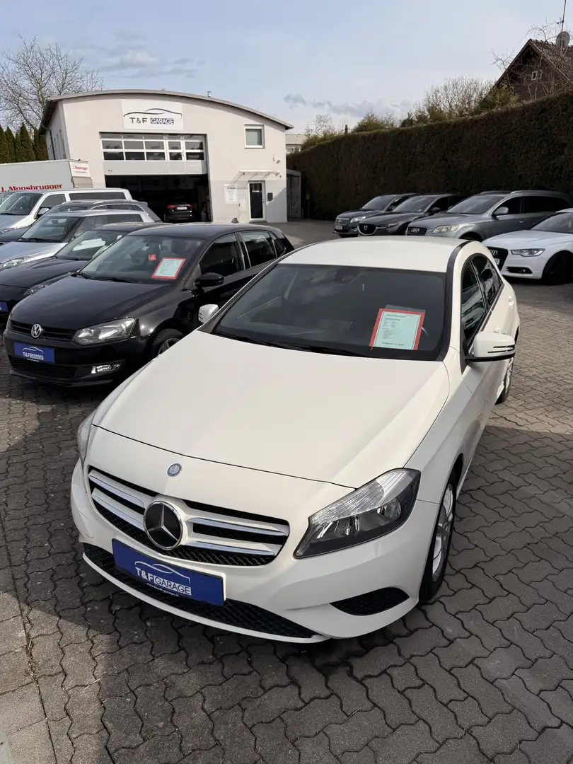 Mercedes-Benz A 180 BlueEfficiency Edition Lifestyle - 1
