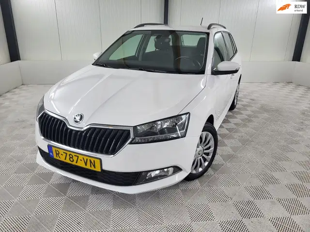 Skoda Fabia Combi 1.0 TSI Ambition, Trekhaak, Parkeersensoren,