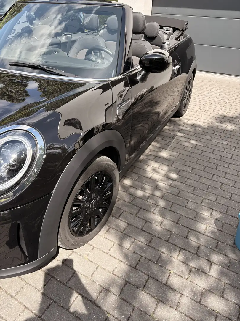 MINI One Cabrio Blackyard PDC, LED, SHZ, 16“,RDE Czarny - 1