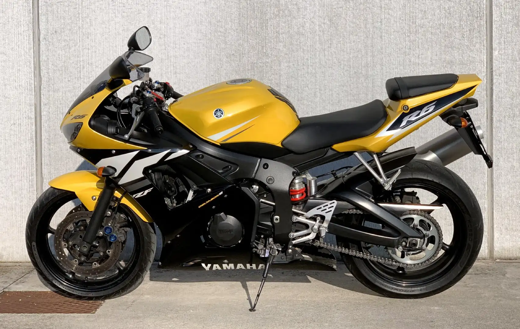 Yamaha YZF-R6 Special Edition Extreme Yellow Yellow - 1