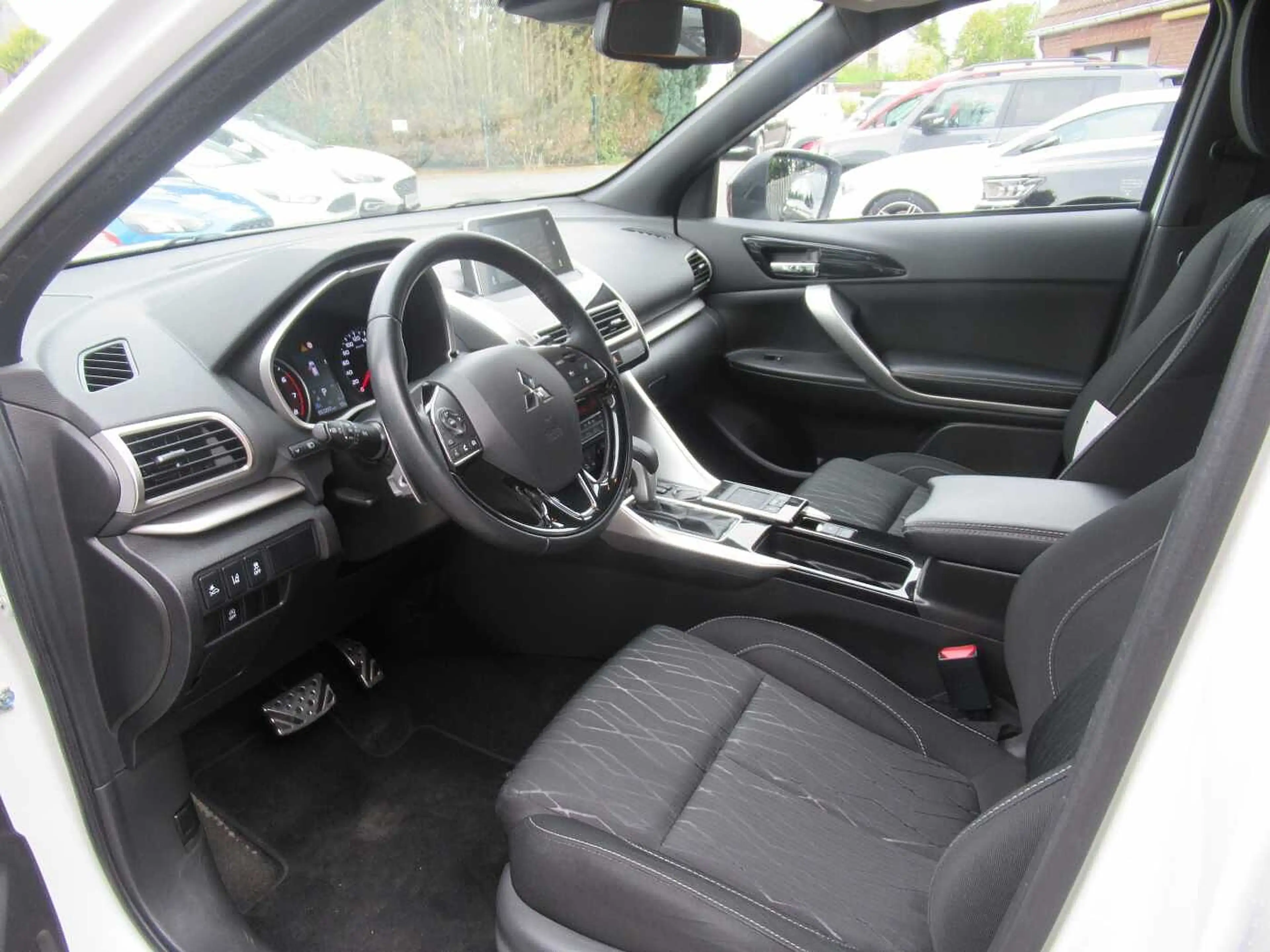 Mitsubishi Eclipse Cross 1.5 Spirit — photo 6