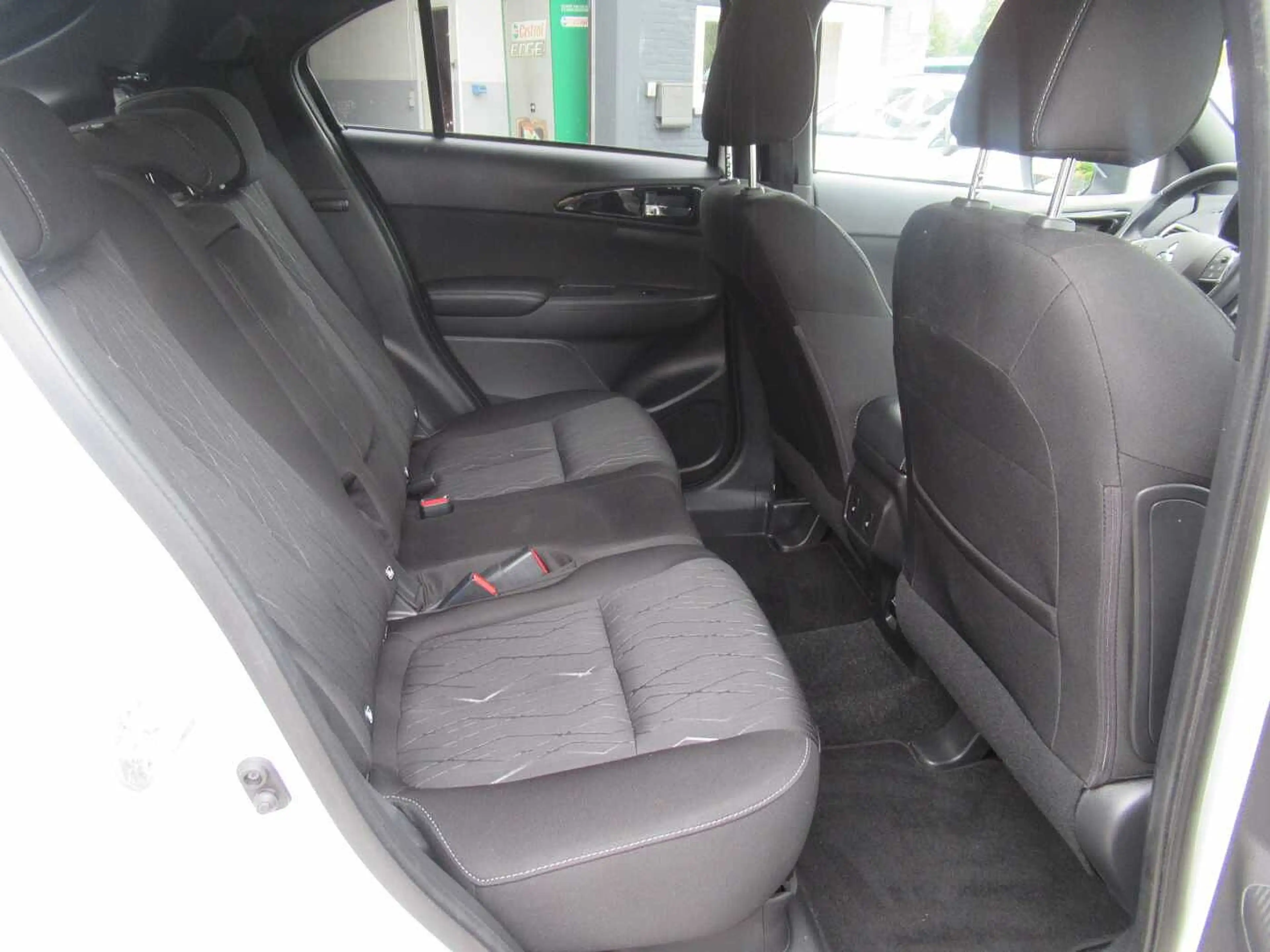 Mitsubishi Eclipse Cross 1.5 Spirit — photo 10