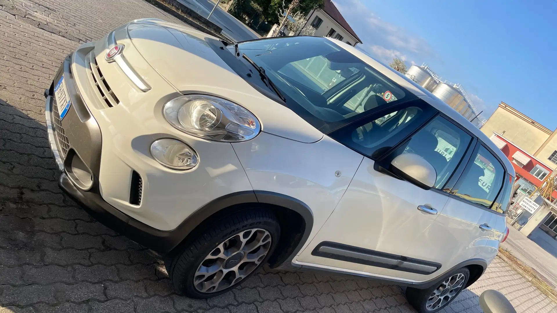 Fiat 500L 1.3 mjt Trekking 95cv dualogic - 1