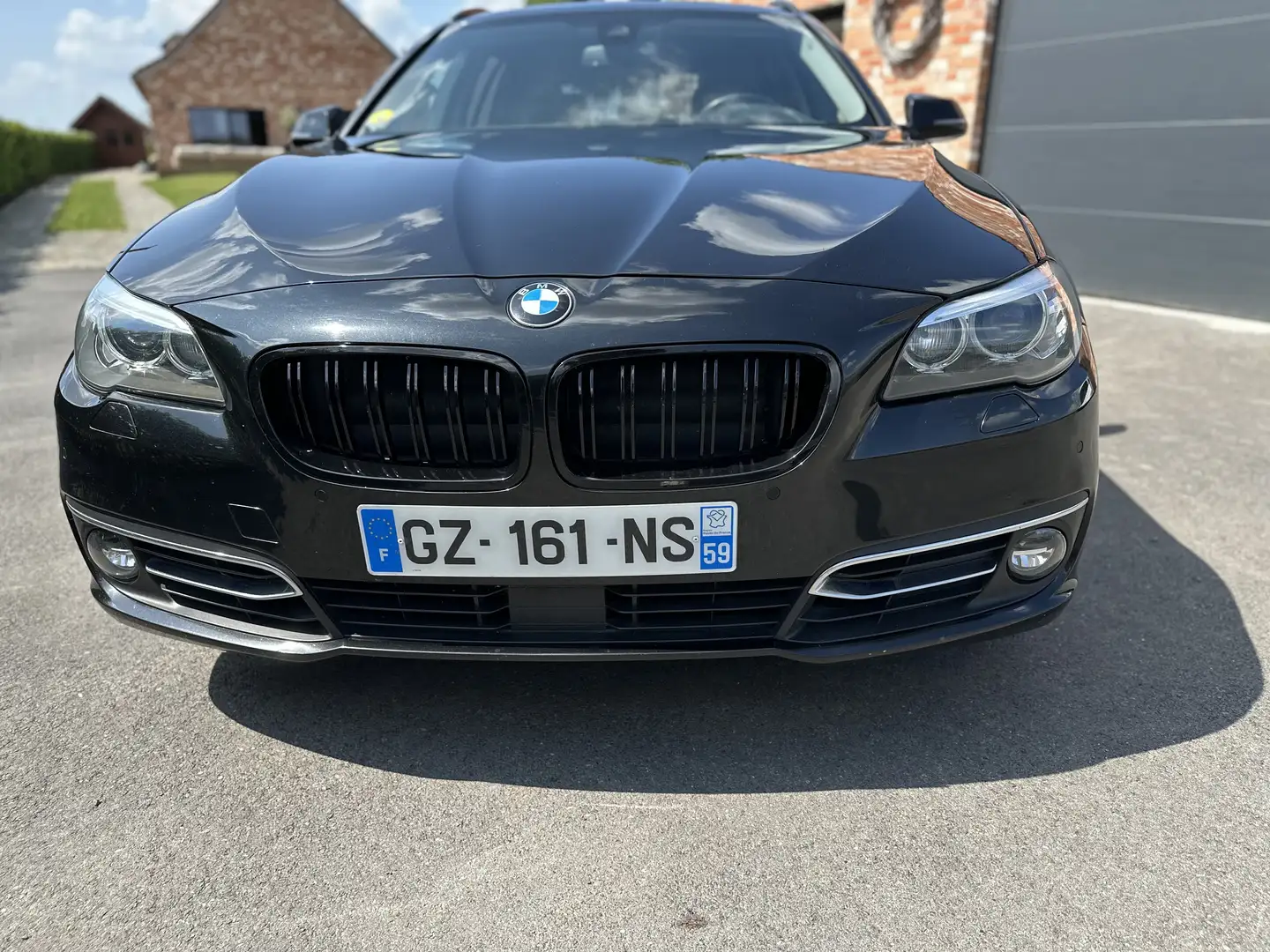BMW 525 Touring 525d 218 ch Luxury A - 1