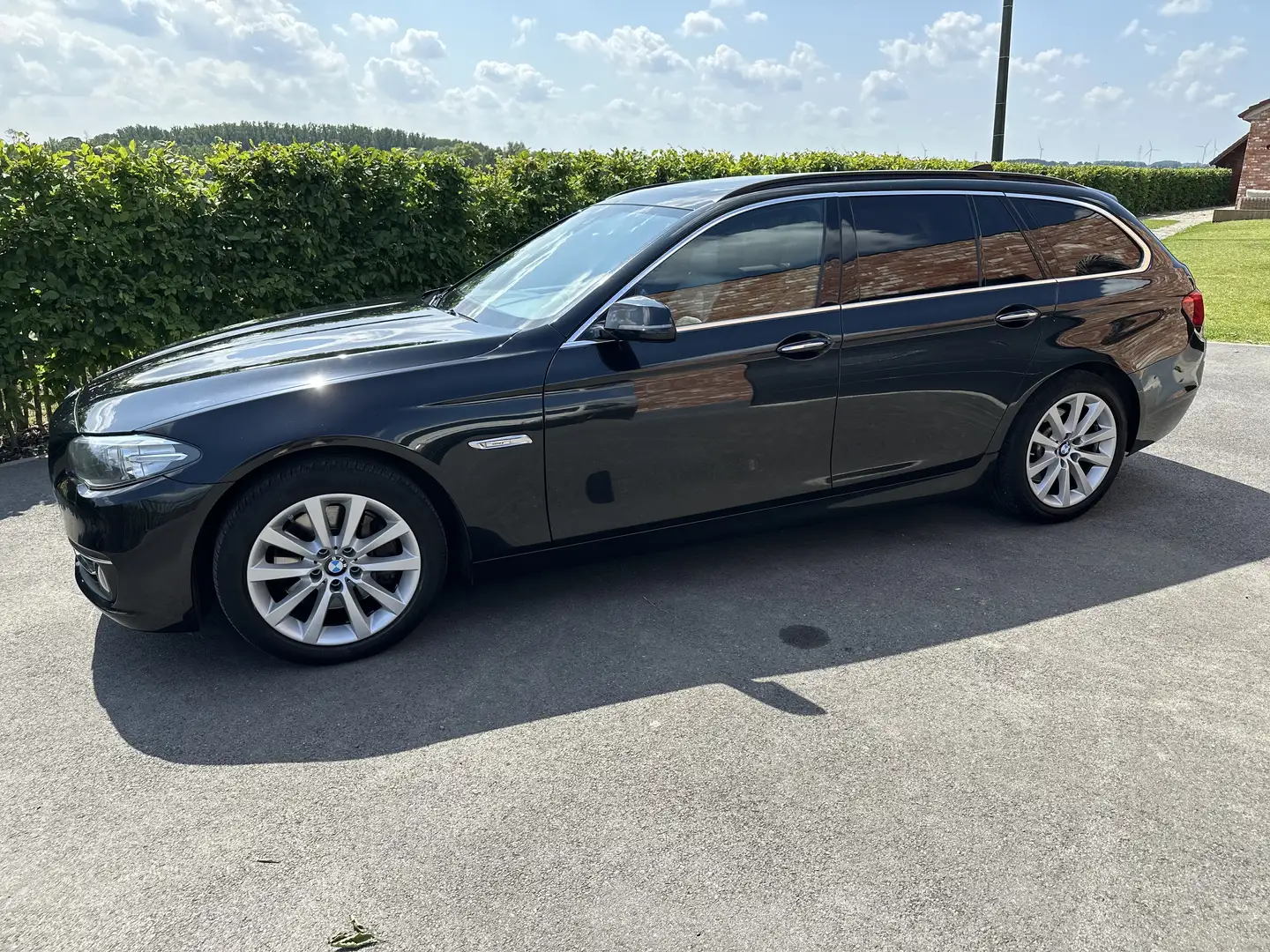 BMW 525 Touring 525d 218 ch Luxury A - 2