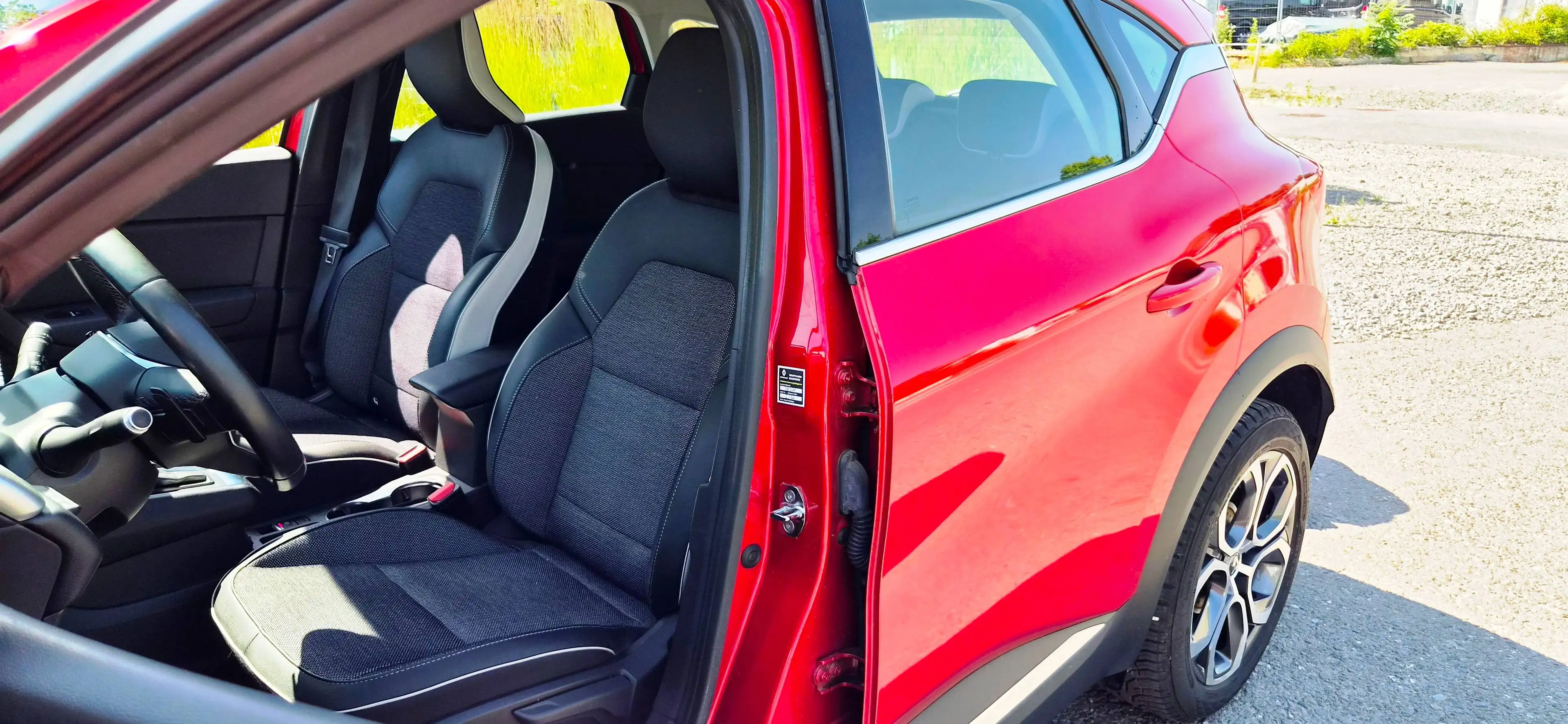 Renault Captur Intens/Automatik/52000km/Park Distanc/Navi/Teilleder/Wartung +Tüv Neu/Finanzierung ab 6,99%/ — photo 10